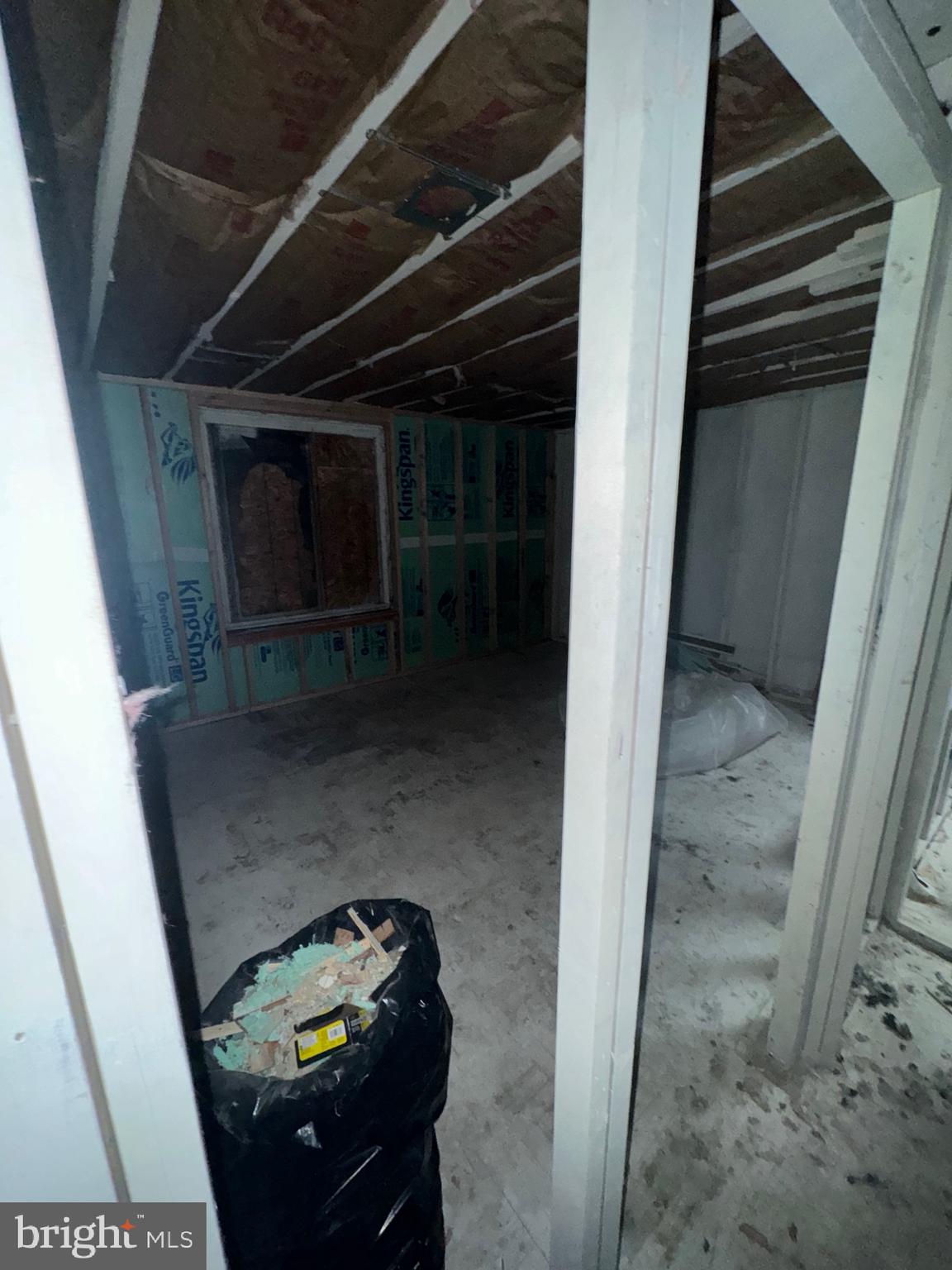 MAYFAIR - Residential