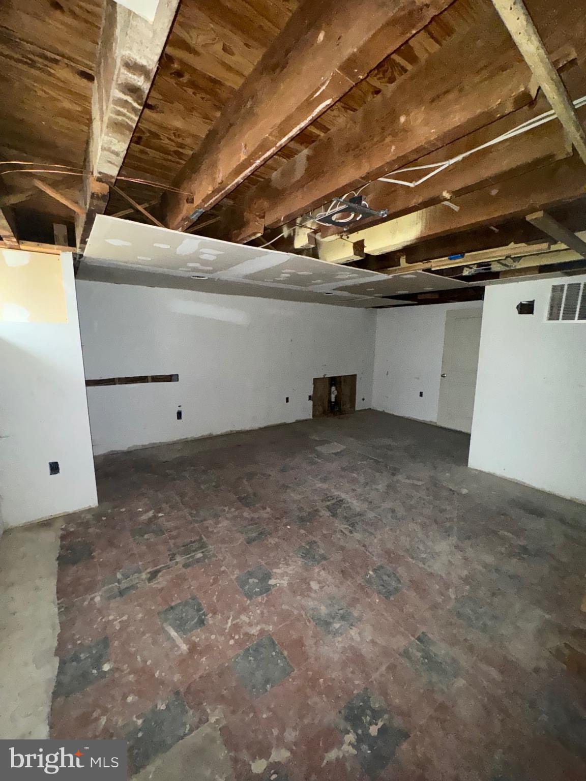 MAYFAIR - Residential