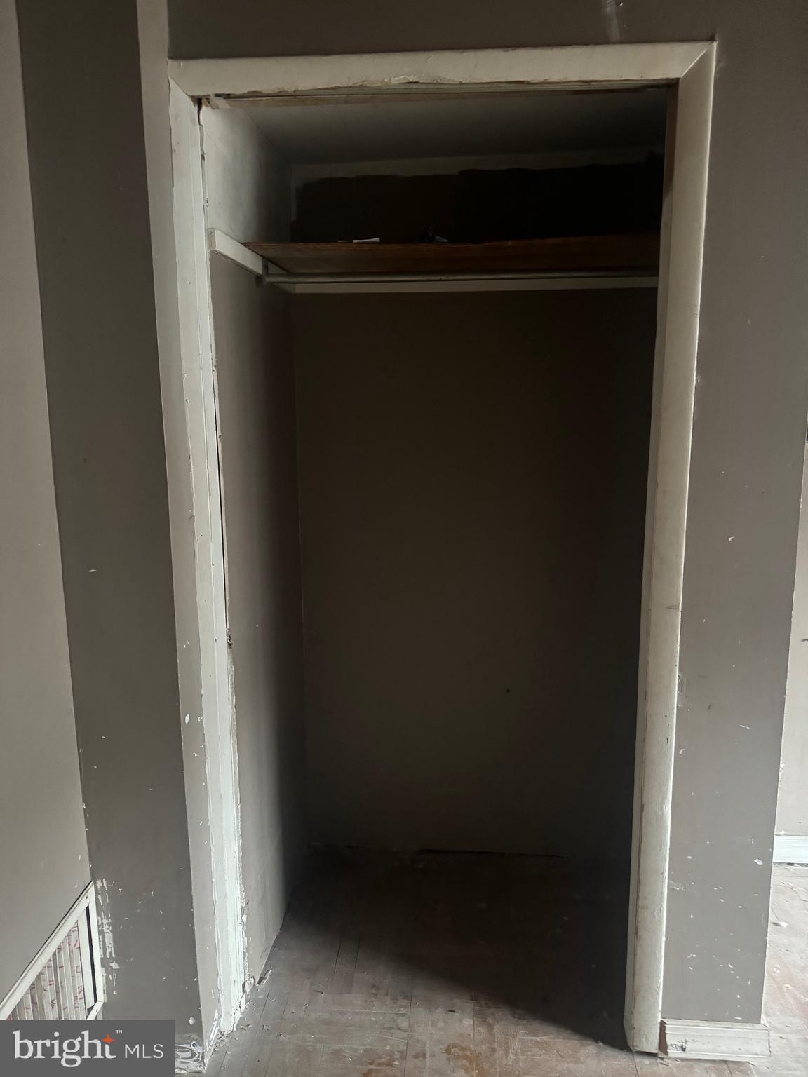 MAYFAIR - Residential