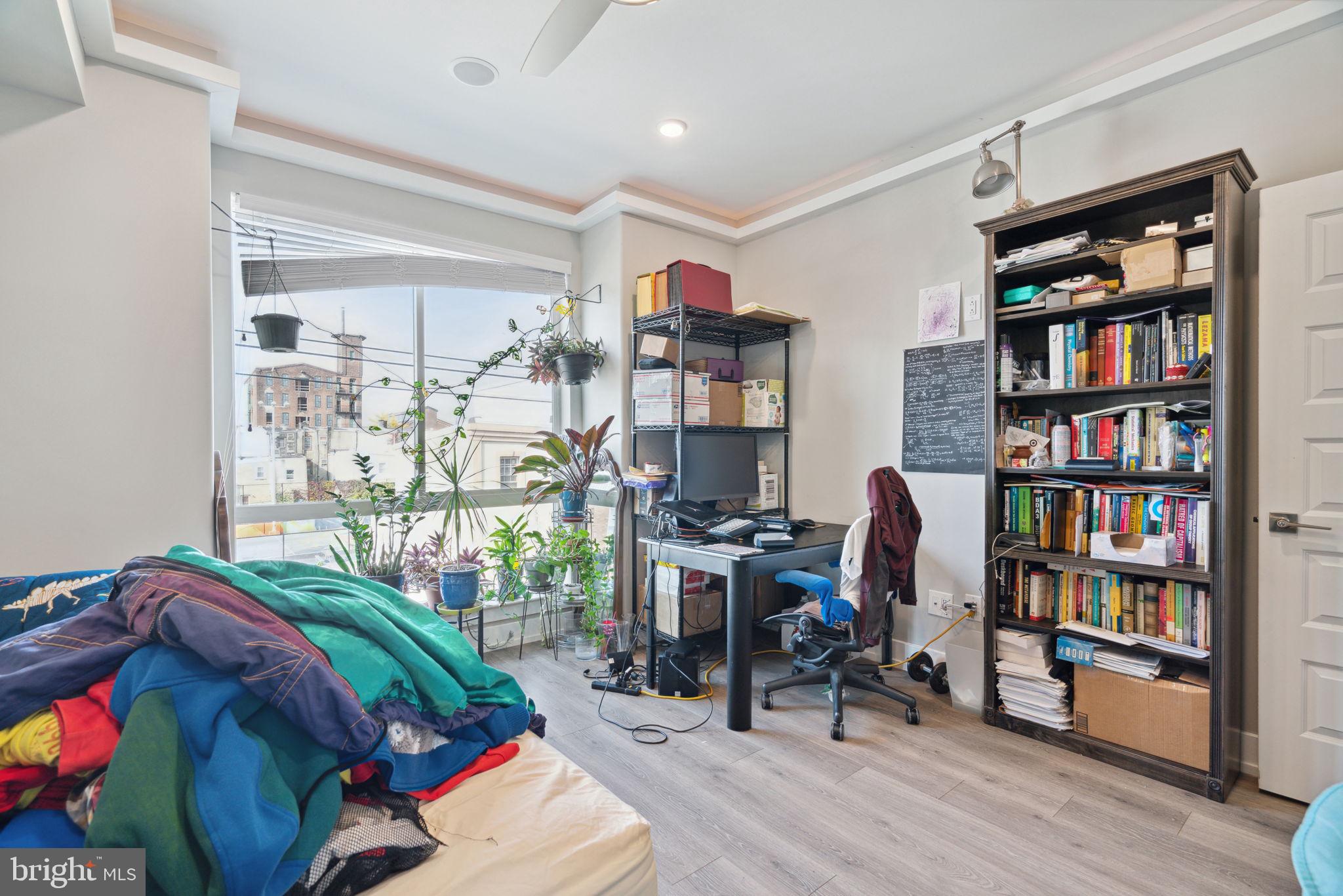 WEST KENSINGTON - Residential Income