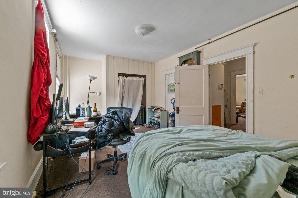 CHARLES VILLAGE - Residential Income
