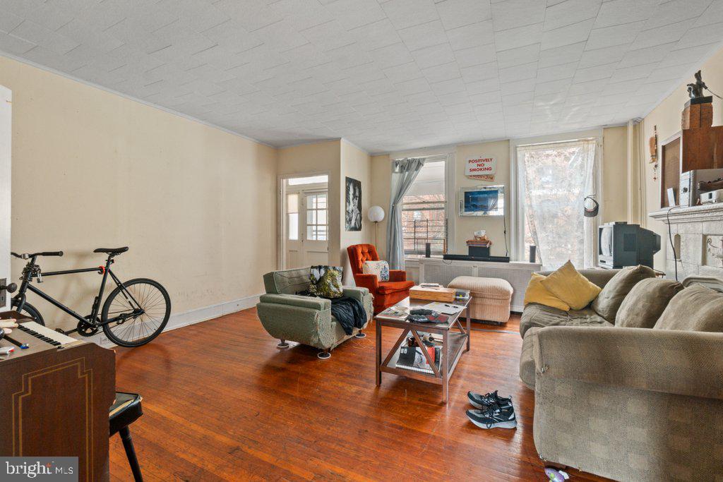 CHARLES VILLAGE - Residential Income