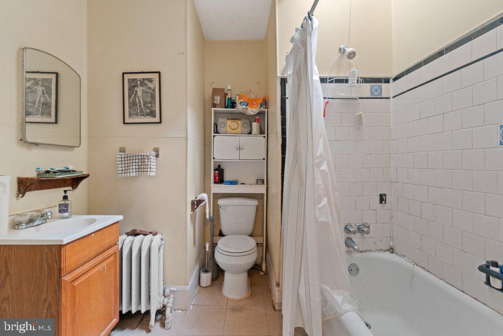 CHARLES VILLAGE - Residential Income