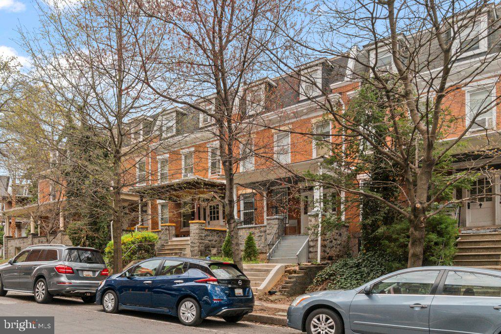 CHARLES VILLAGE - Residential Income