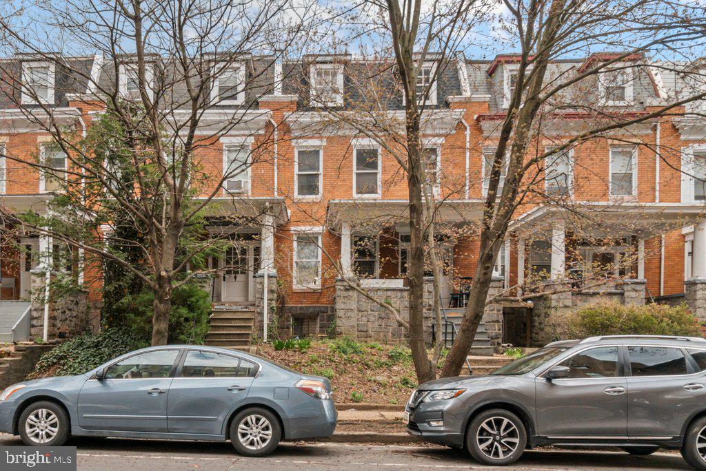 CHARLES VILLAGE - Residential Income