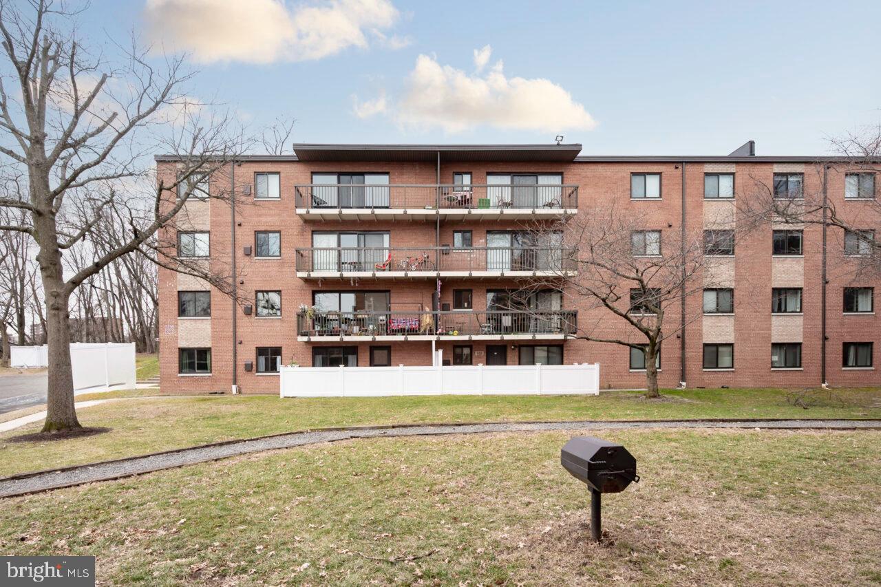 3230 S 28TH STREET 102