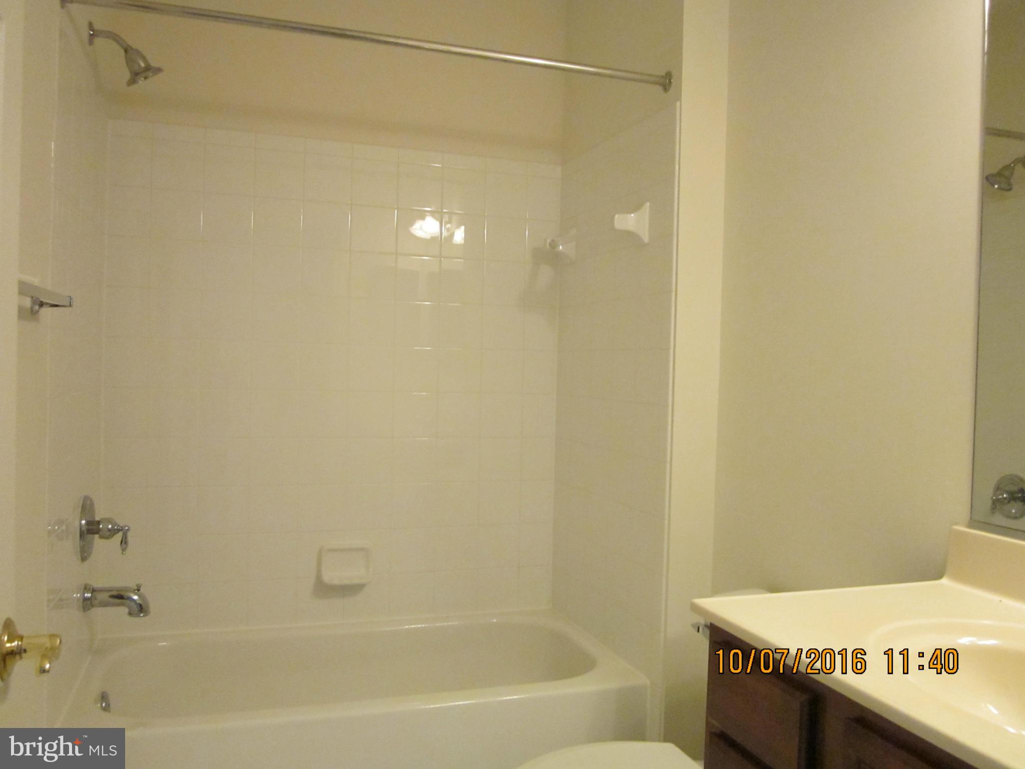 VILLAS AT SNOWDEN - Residential Lease