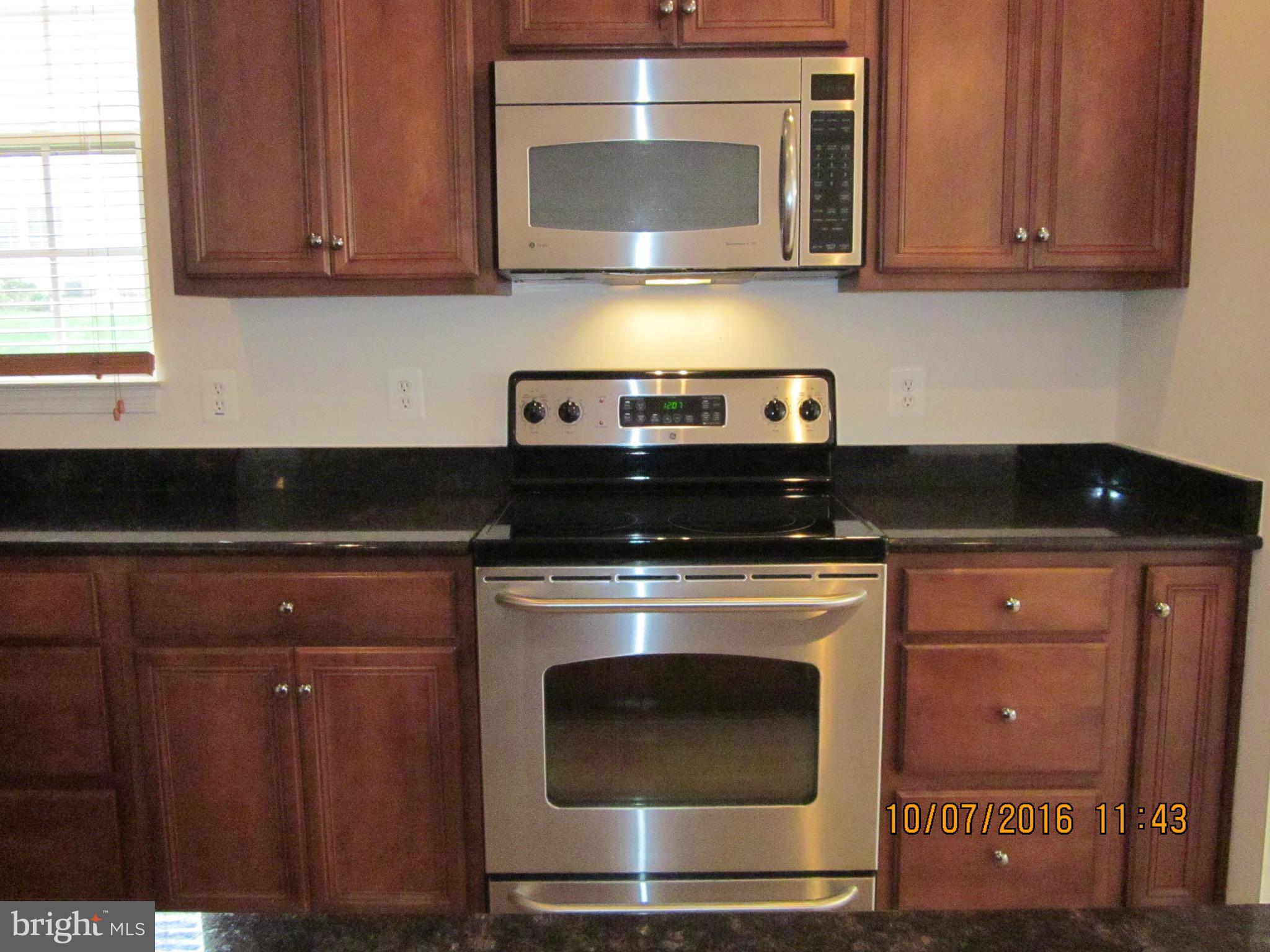 VILLAS AT SNOWDEN - Residential Lease