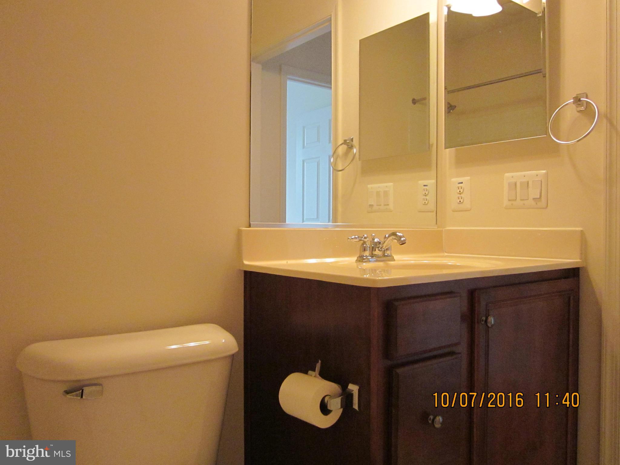 VILLAS AT SNOWDEN - Residential Lease