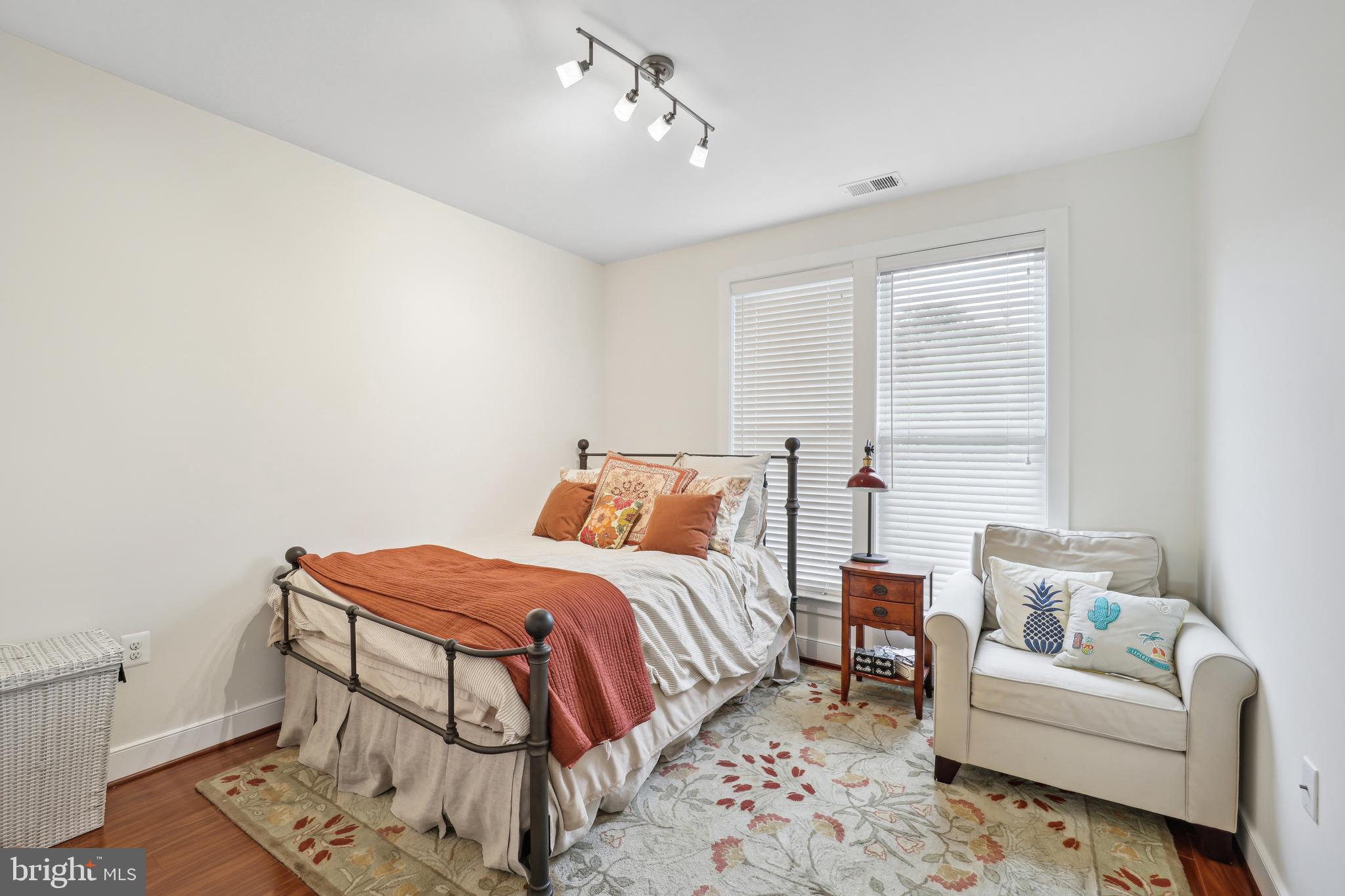 POTOMAC YARD - Residential