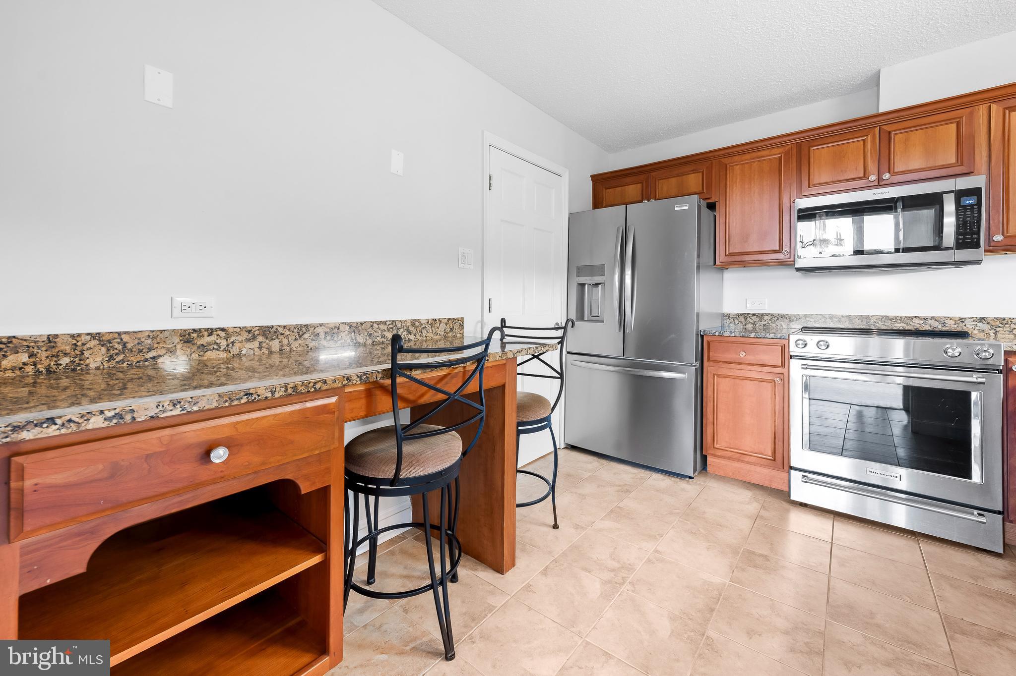 WINTHROP HOUSE - Residential