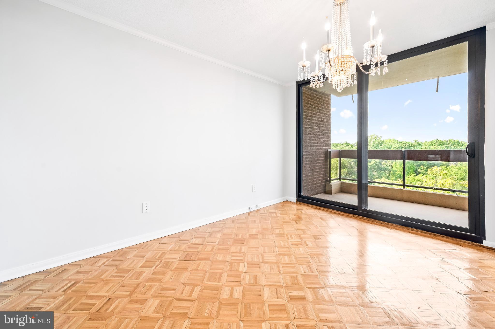 WINTHROP HOUSE - Residential