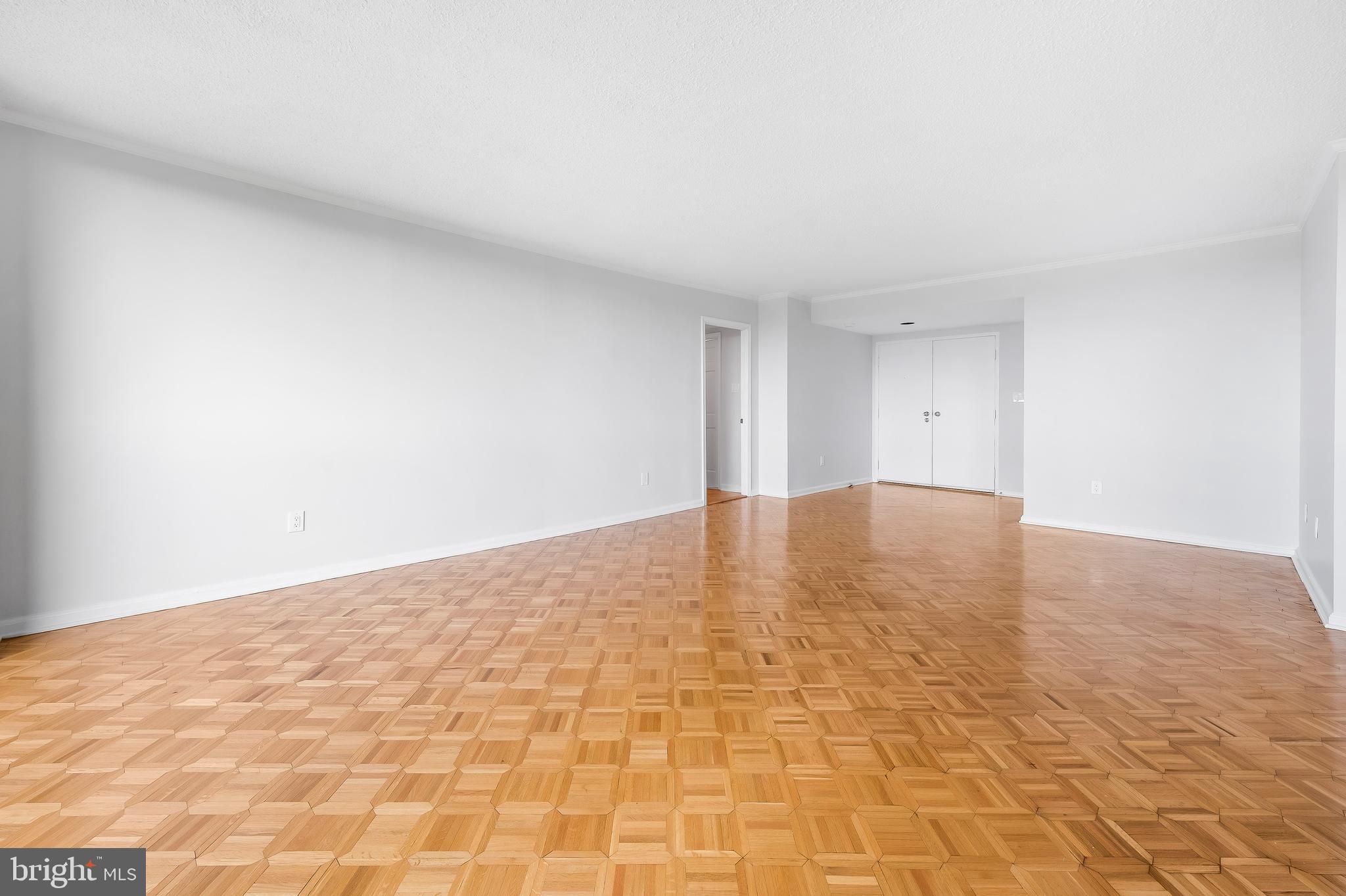 WINTHROP HOUSE - Residential