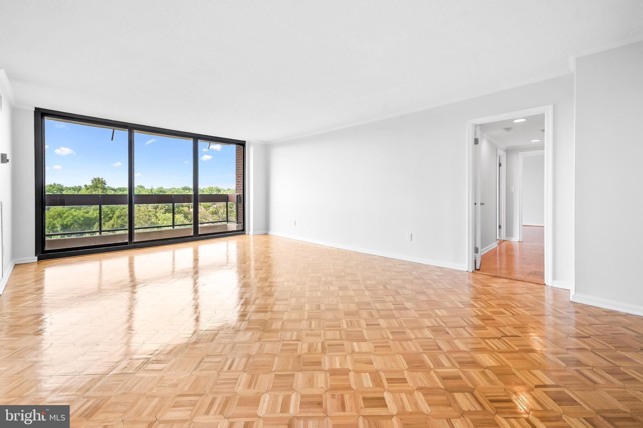 WINTHROP HOUSE - Residential