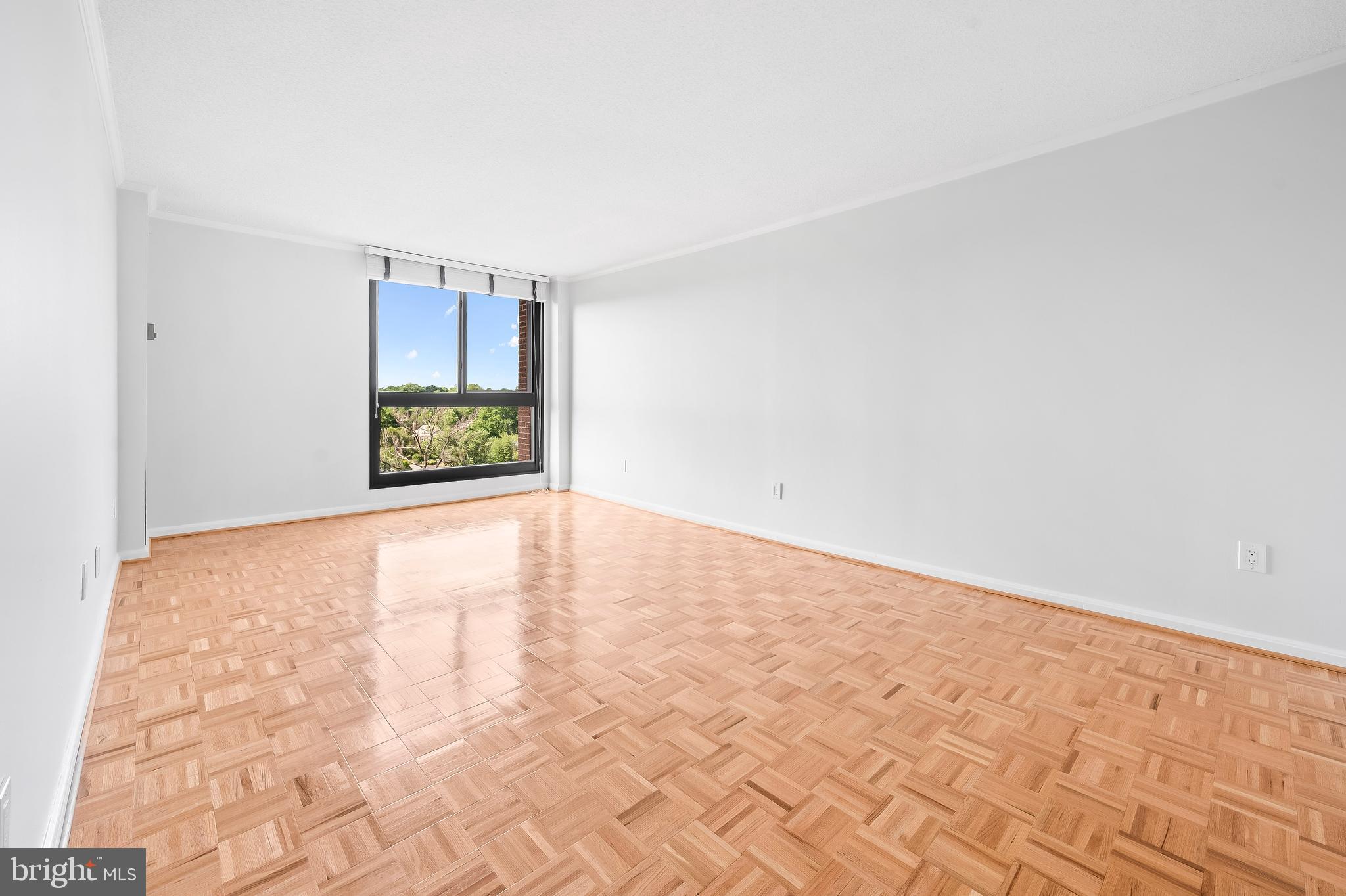 WINTHROP HOUSE - Residential