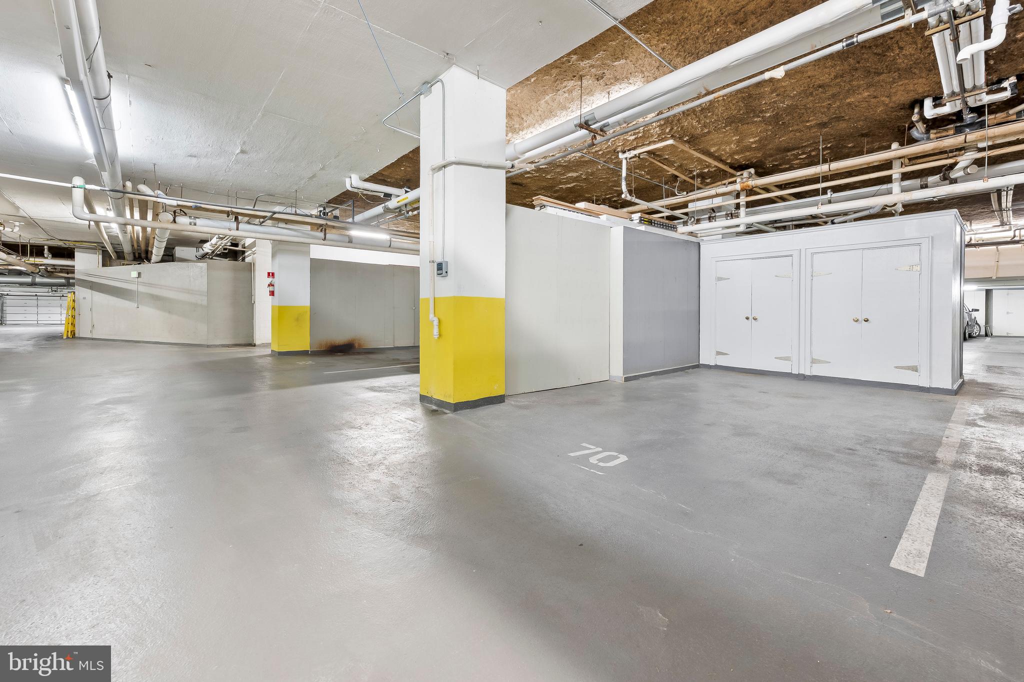 WINTHROP HOUSE - Residential