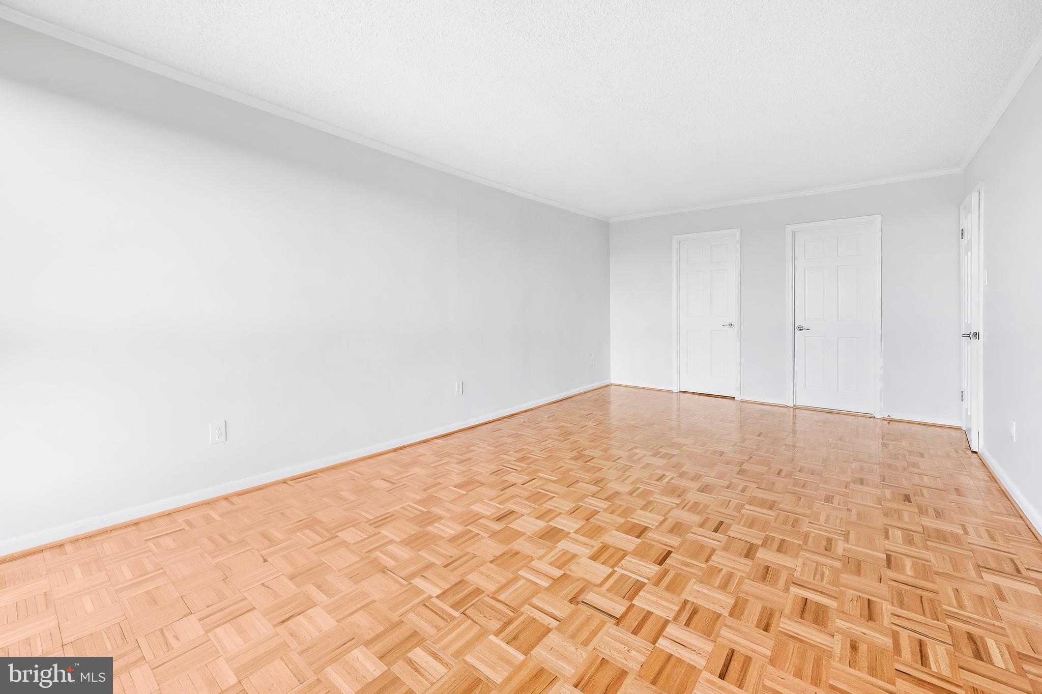 WINTHROP HOUSE - Residential