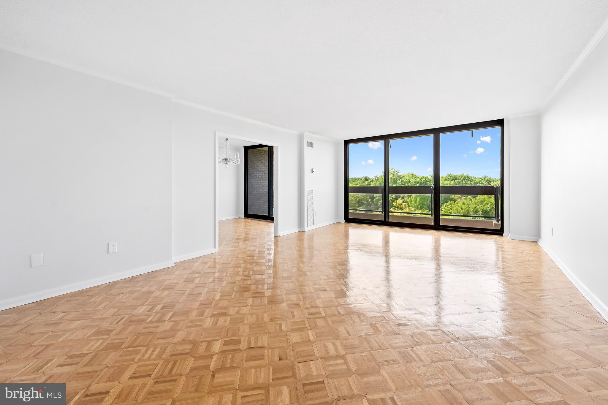 WINTHROP HOUSE - Residential