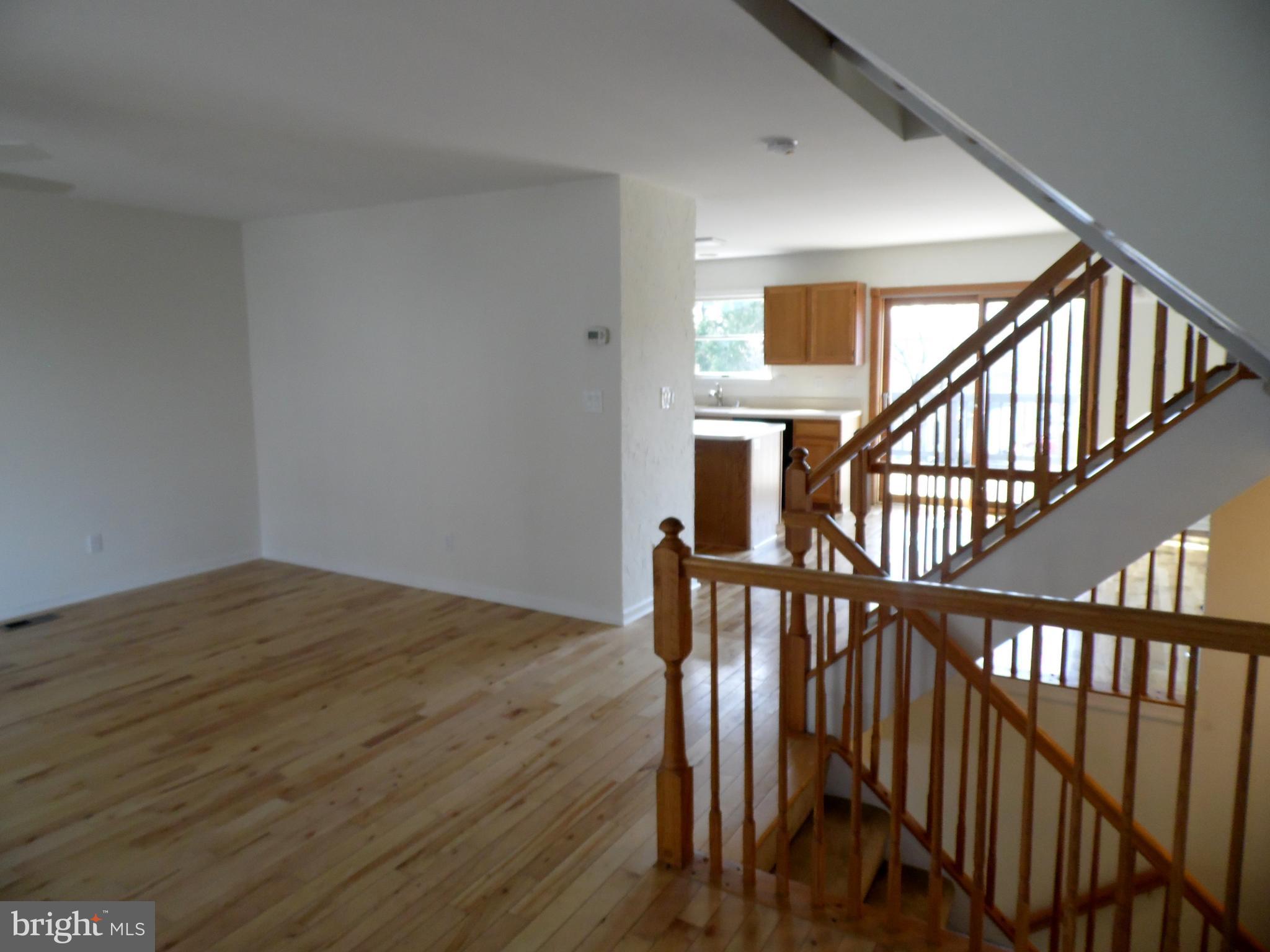 SOUTH HAMPTON - Residential