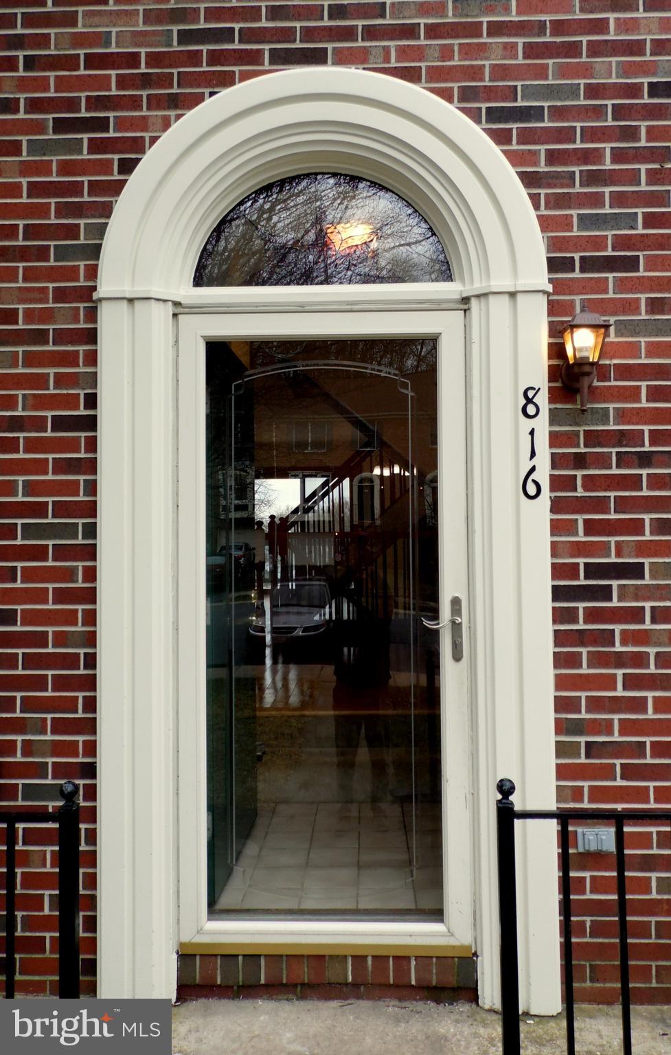 SOUTH HAMPTON - Residential