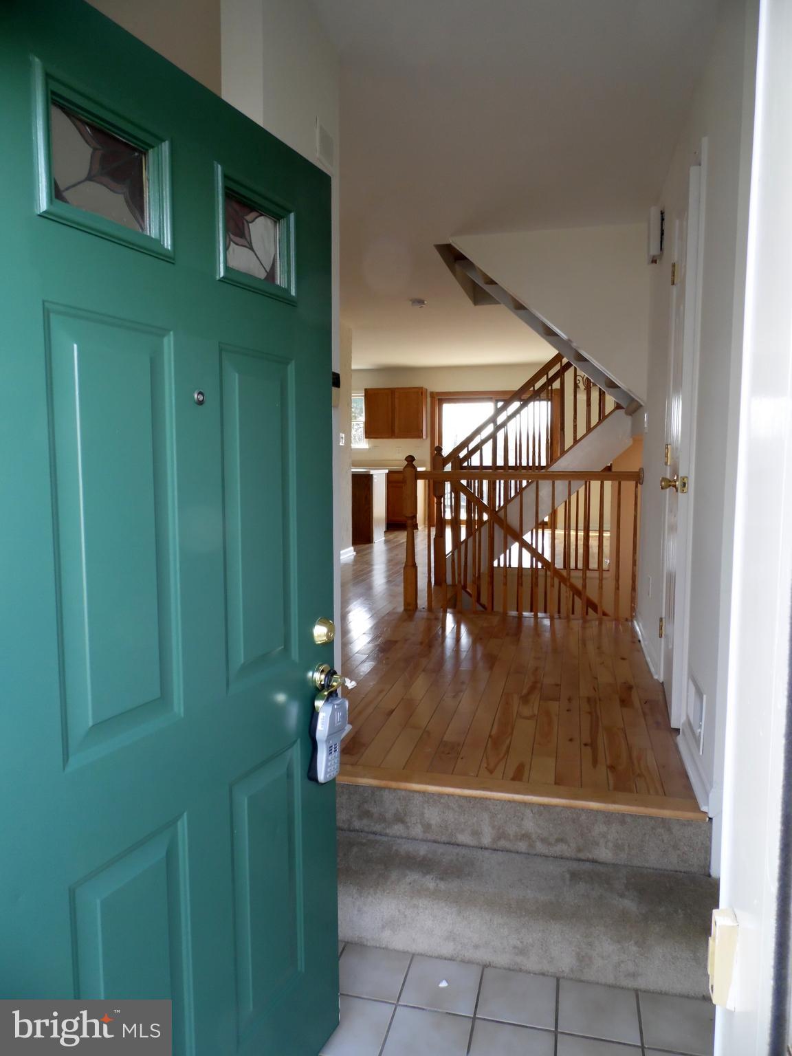 SOUTH HAMPTON - Residential