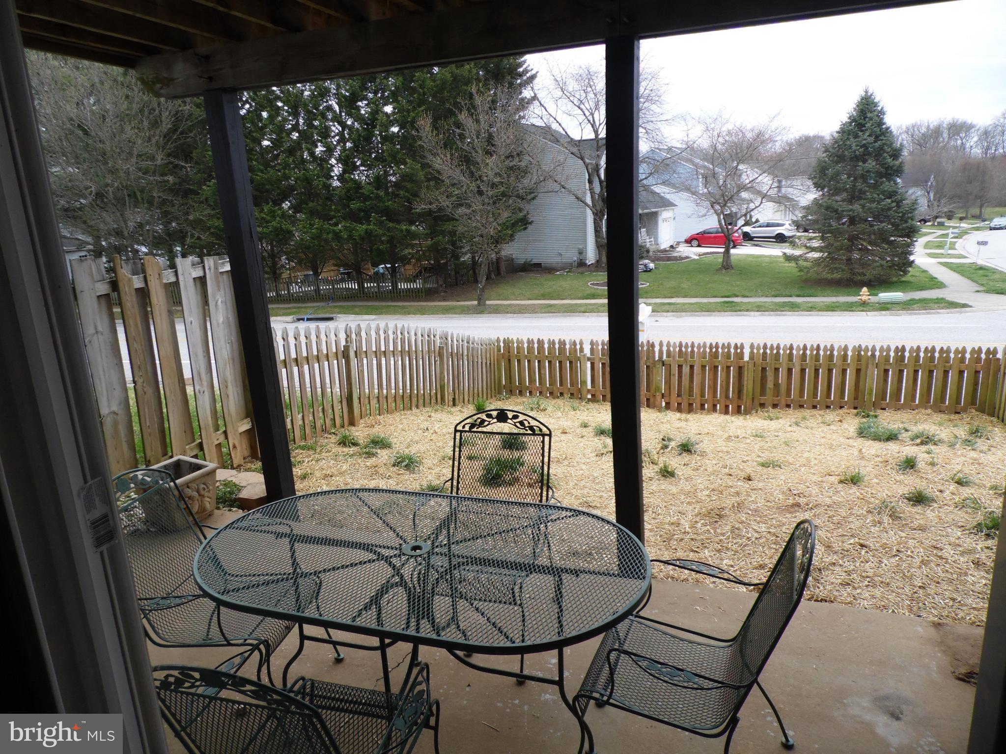 SOUTH HAMPTON - Residential