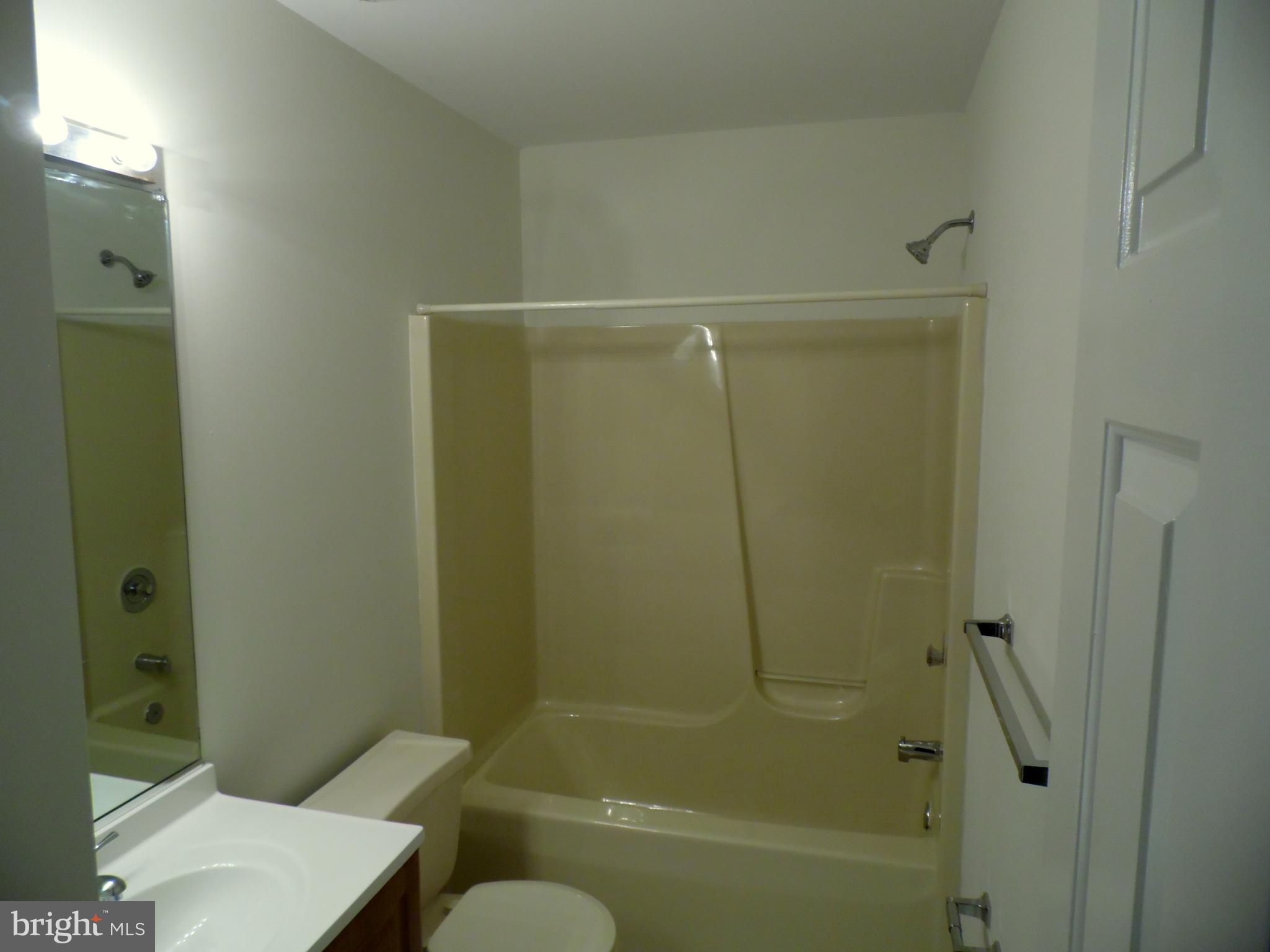 SOUTH HAMPTON - Residential