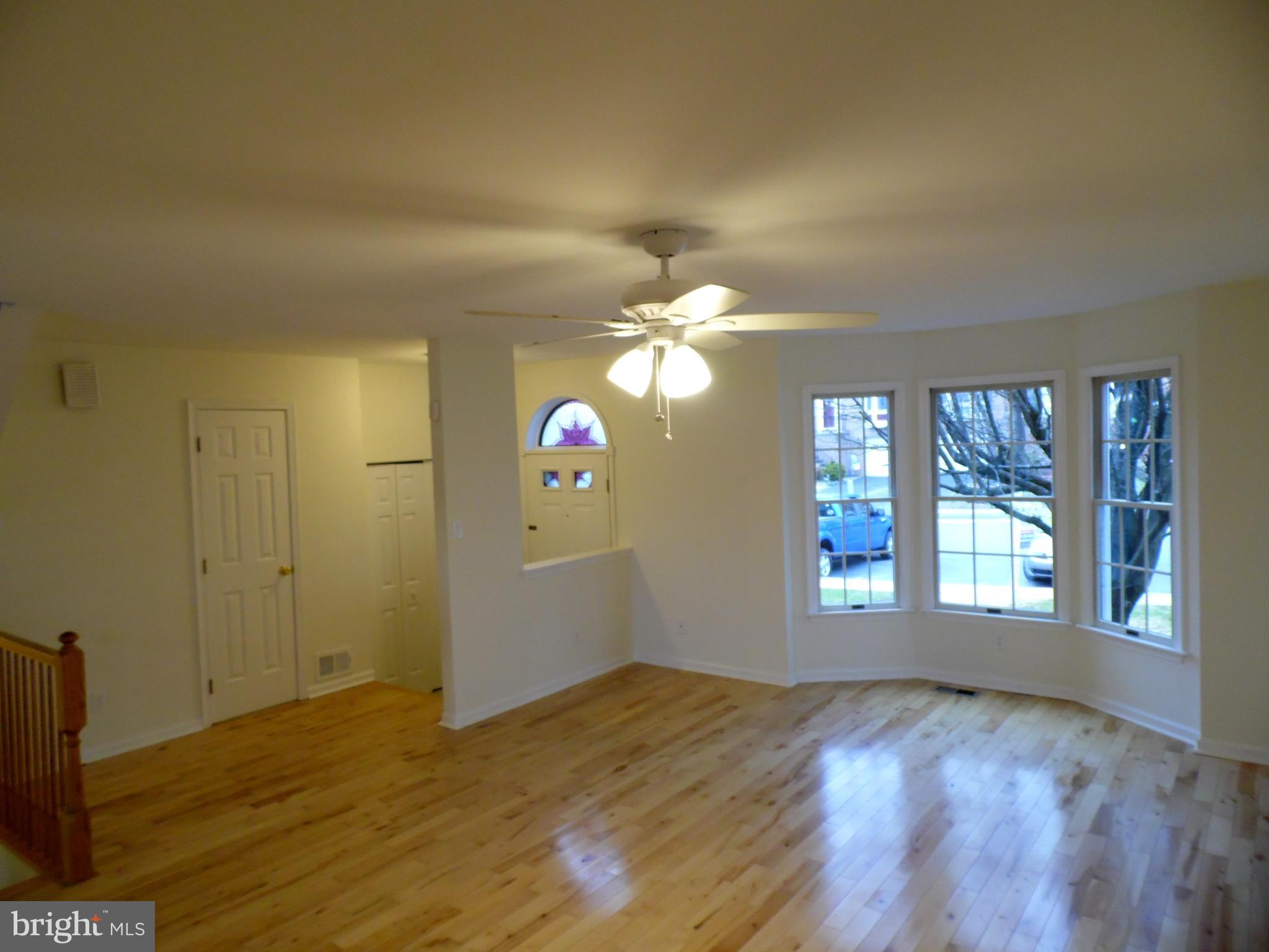 SOUTH HAMPTON - Residential