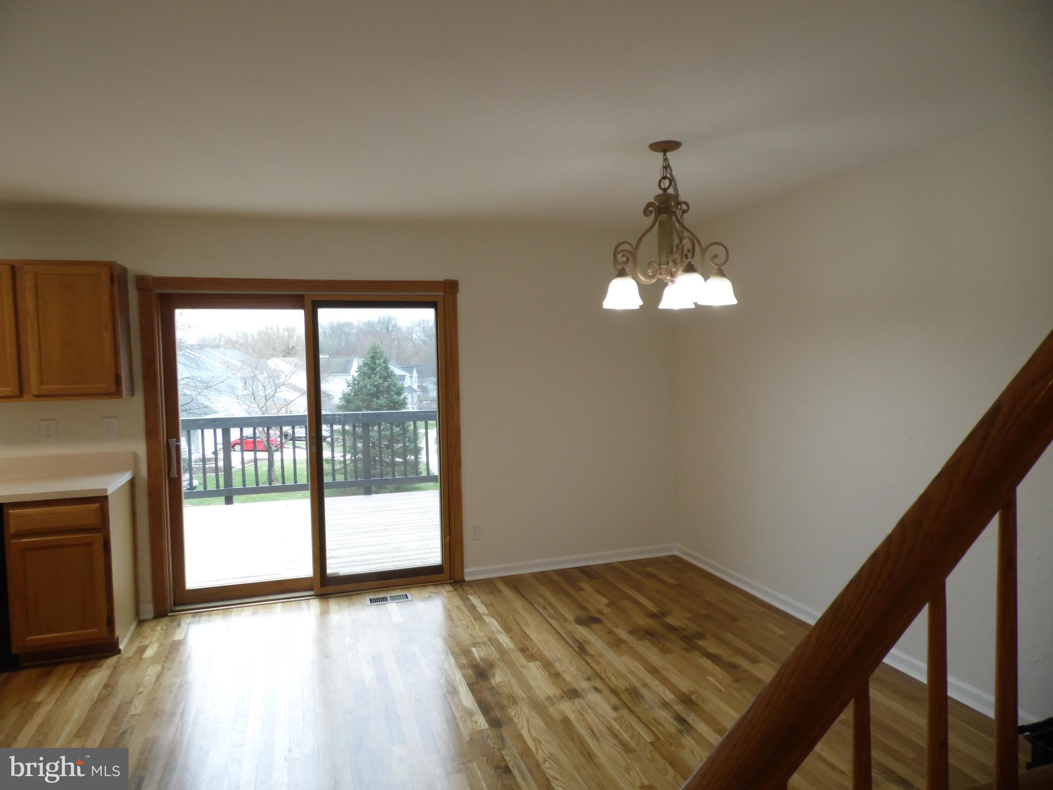 SOUTH HAMPTON - Residential