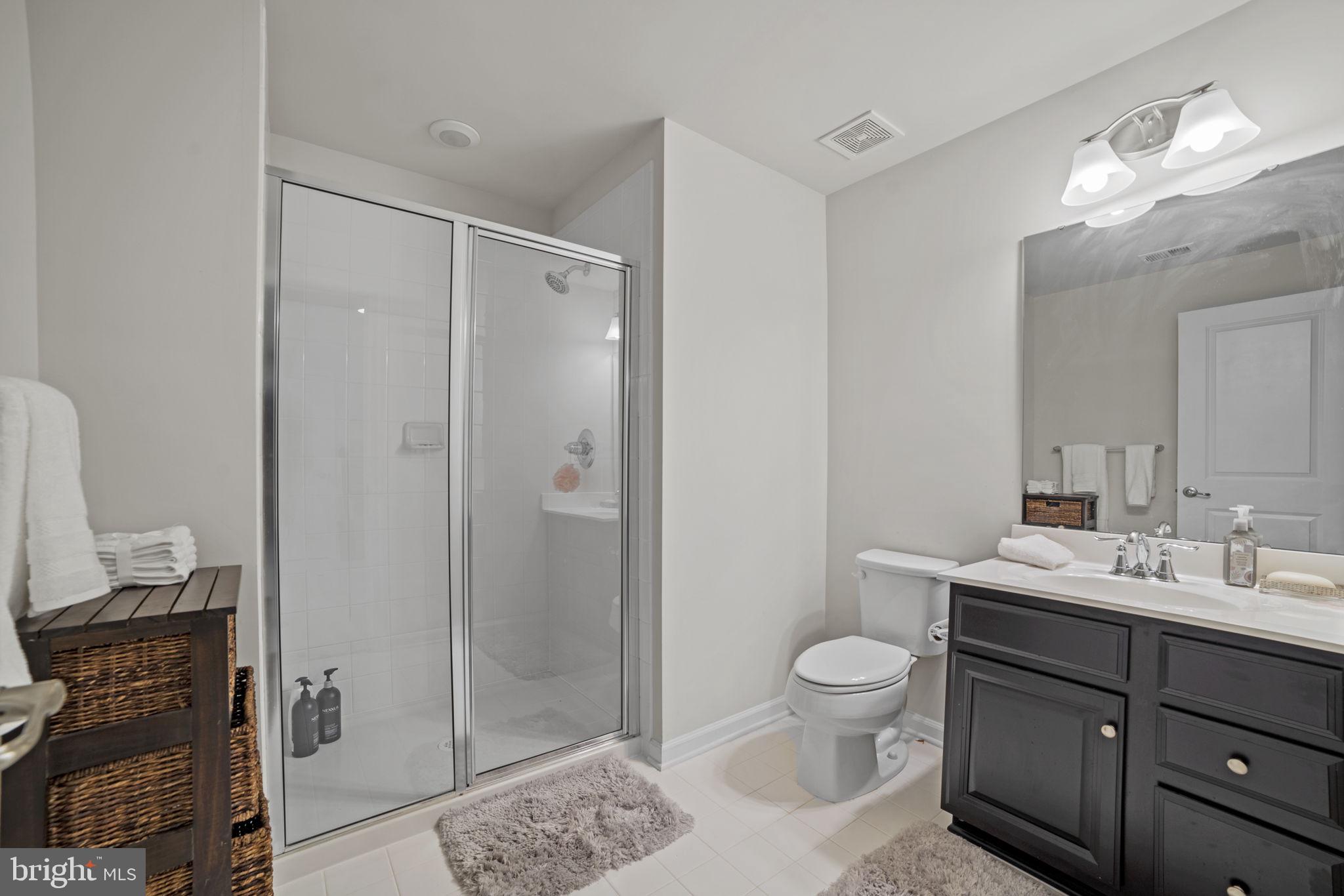 GROVE AT WILLOWSFORD - Residential Lease