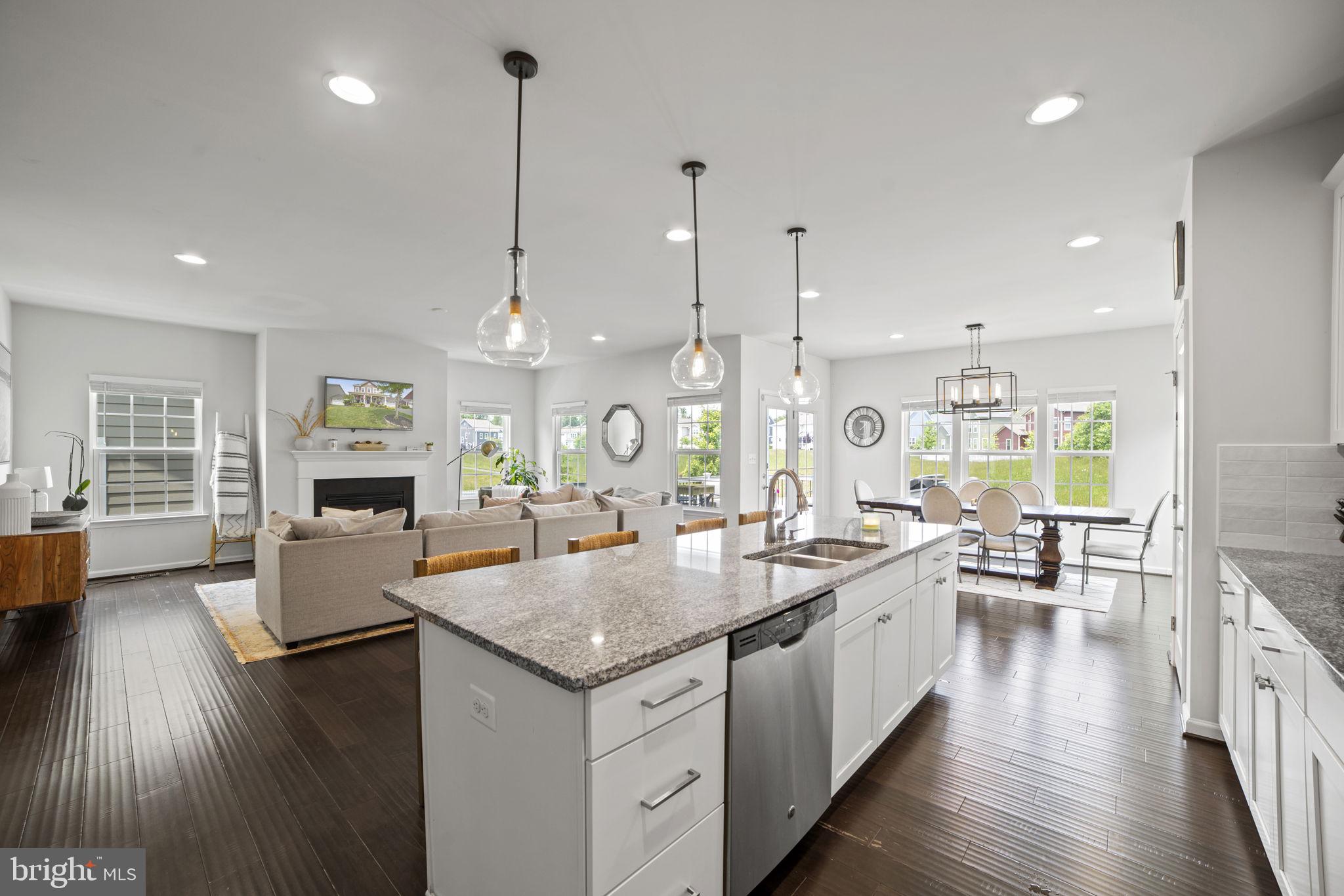 GROVE AT WILLOWSFORD - Residential Lease