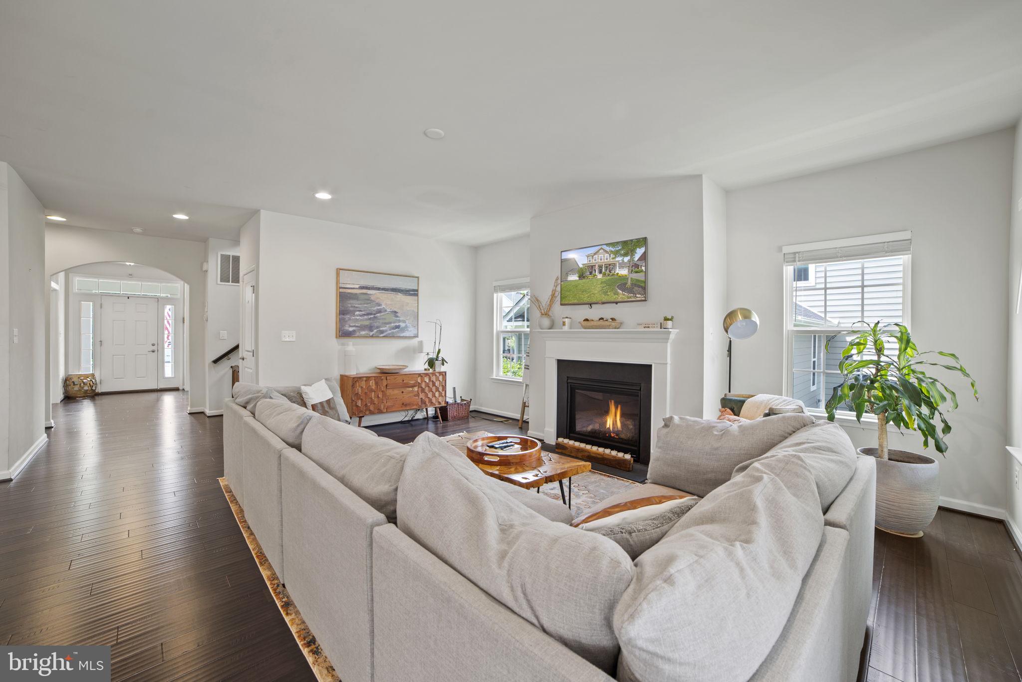 GROVE AT WILLOWSFORD - Residential Lease