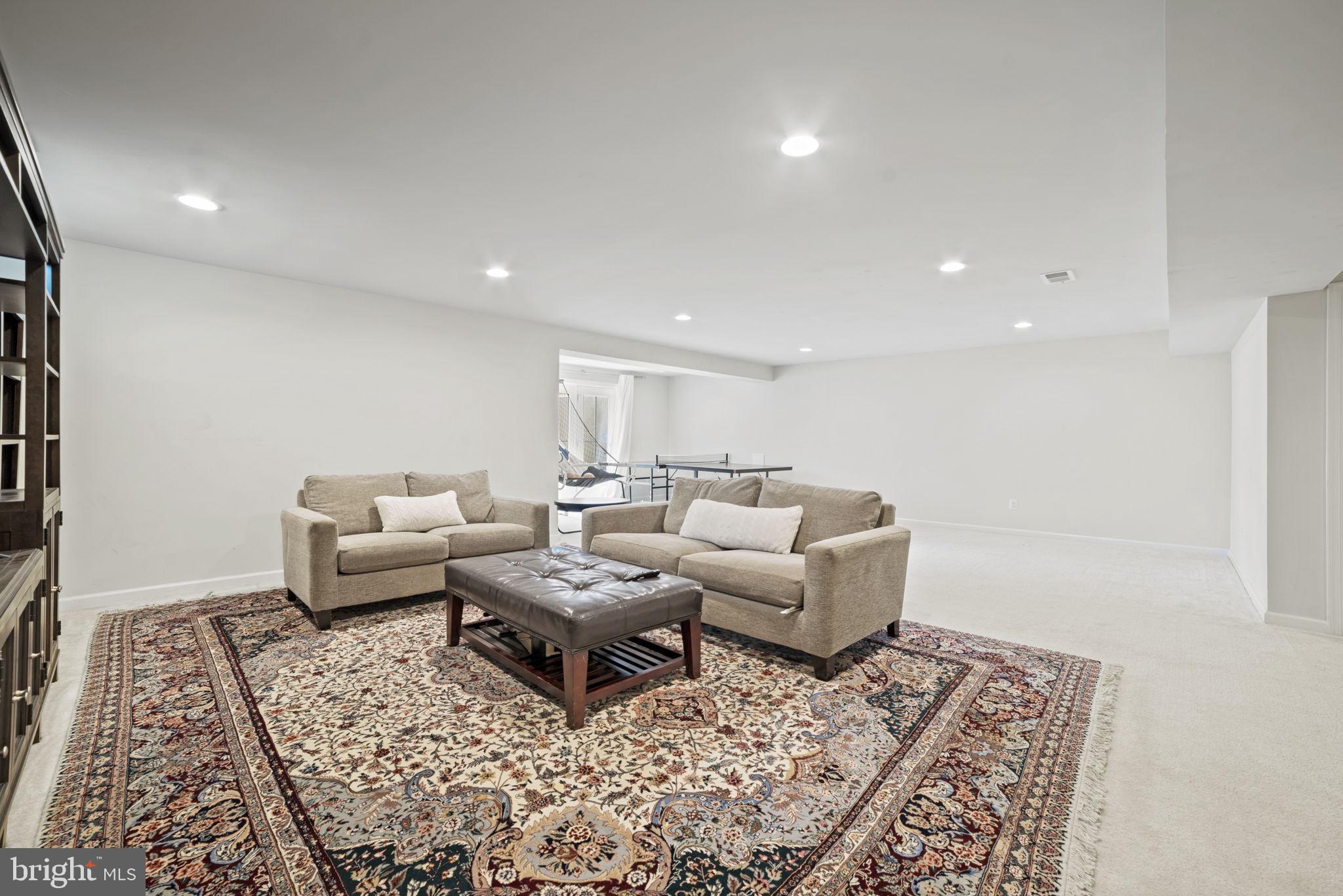 GROVE AT WILLOWSFORD - Residential Lease