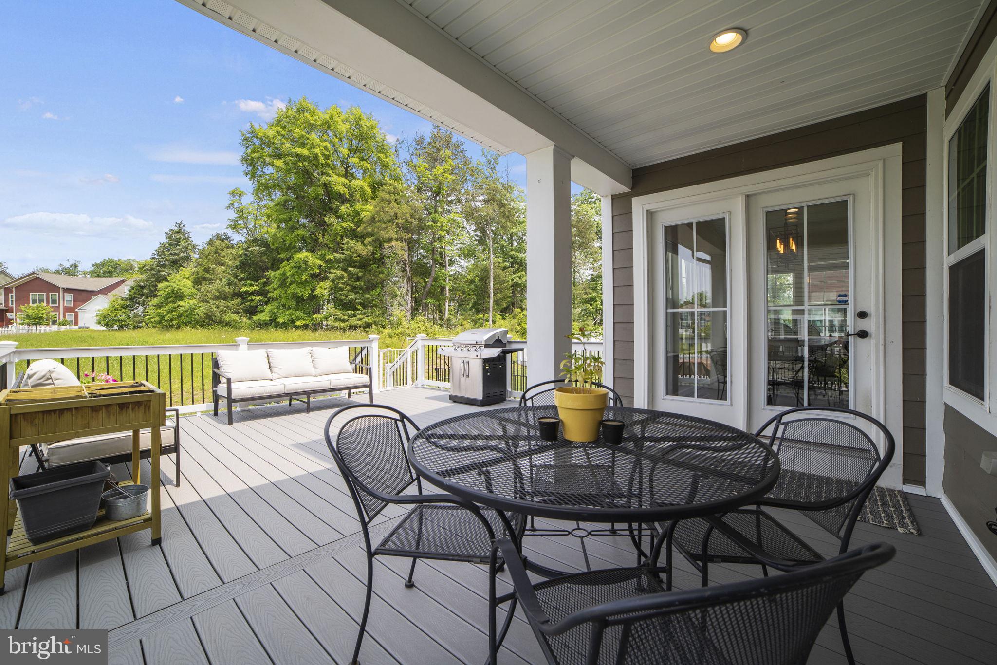 GROVE AT WILLOWSFORD - Residential Lease