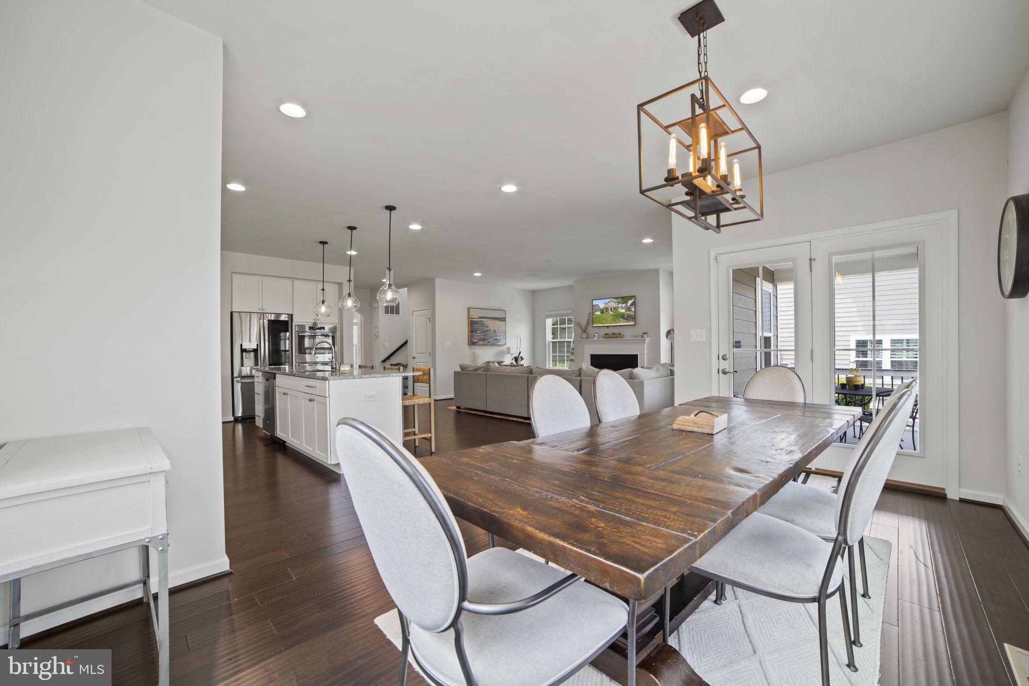 GROVE AT WILLOWSFORD - Residential Lease