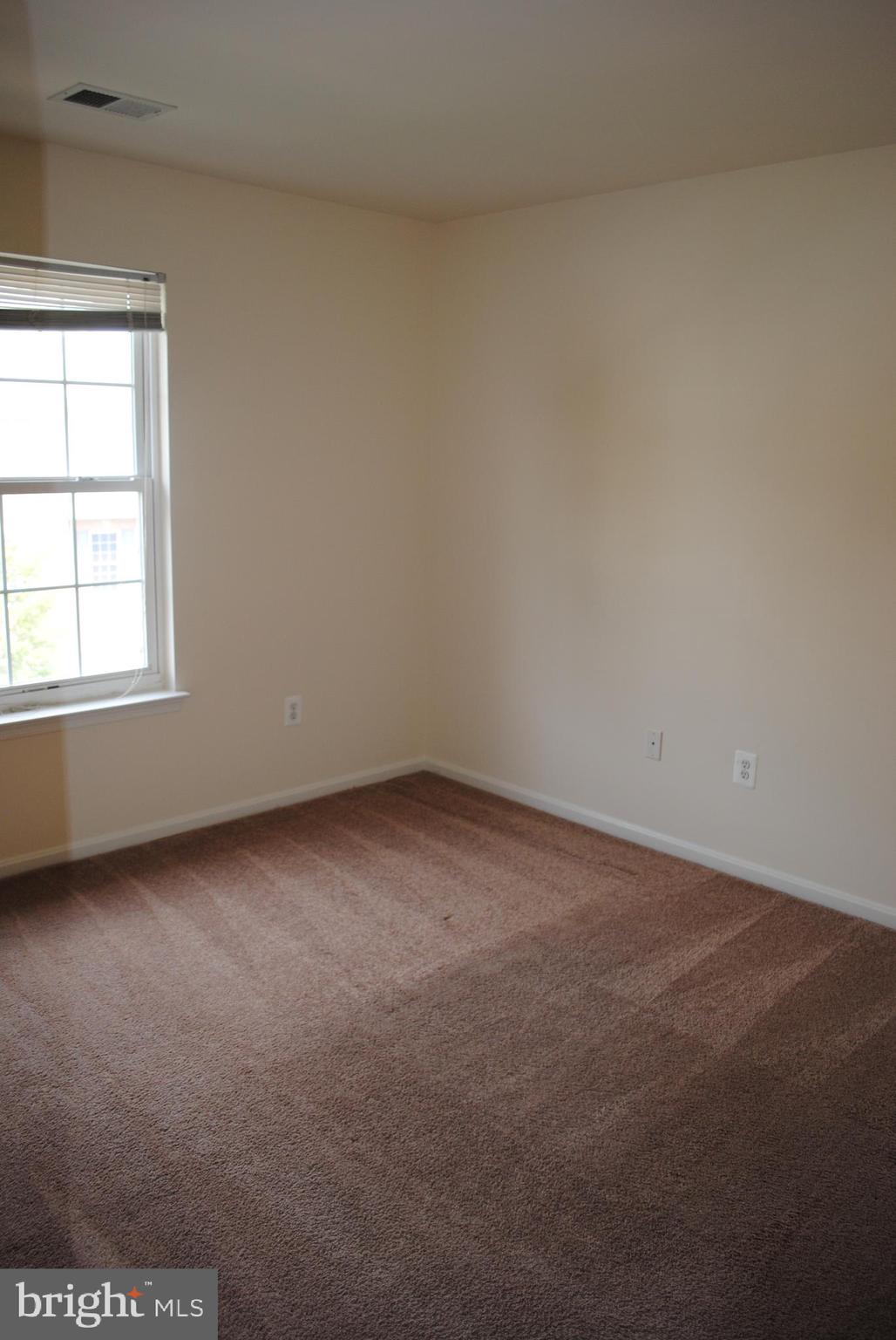 RIVER OAKS - Residential Lease