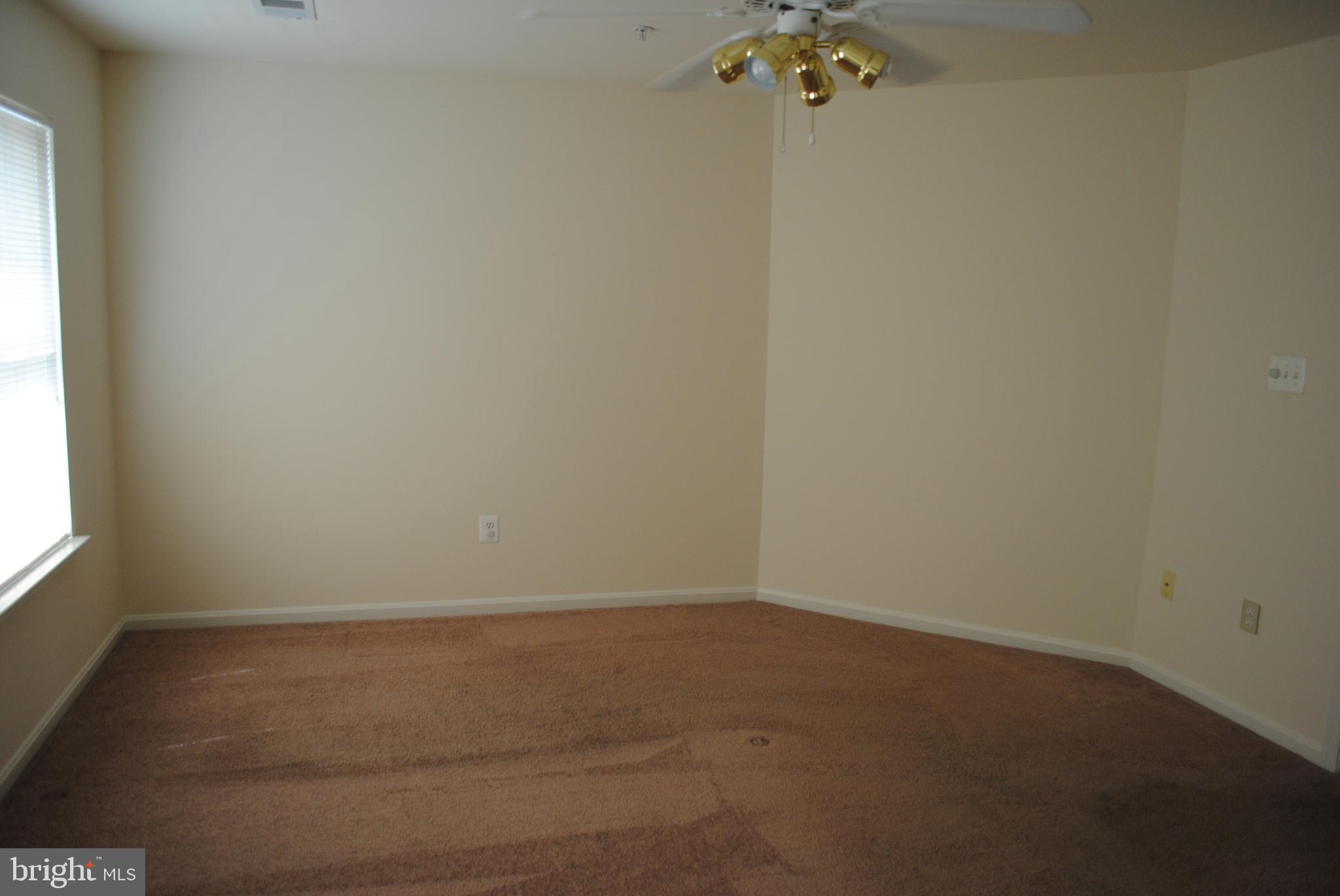 RIVER OAKS - Residential Lease