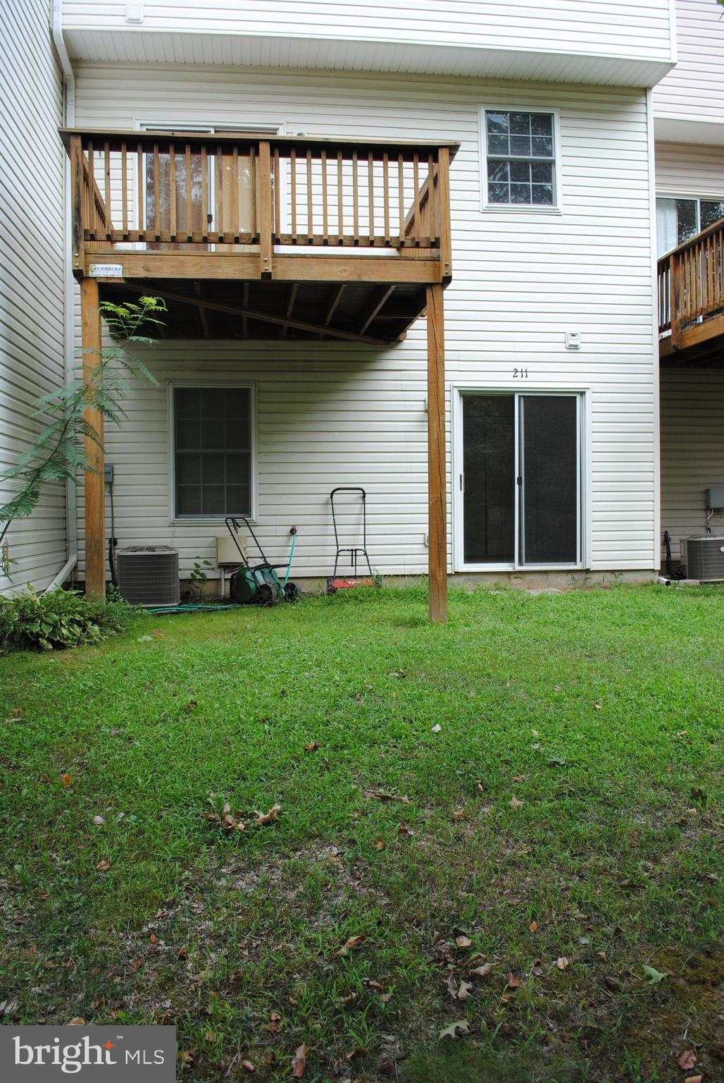 RIVER OAKS - Residential Lease