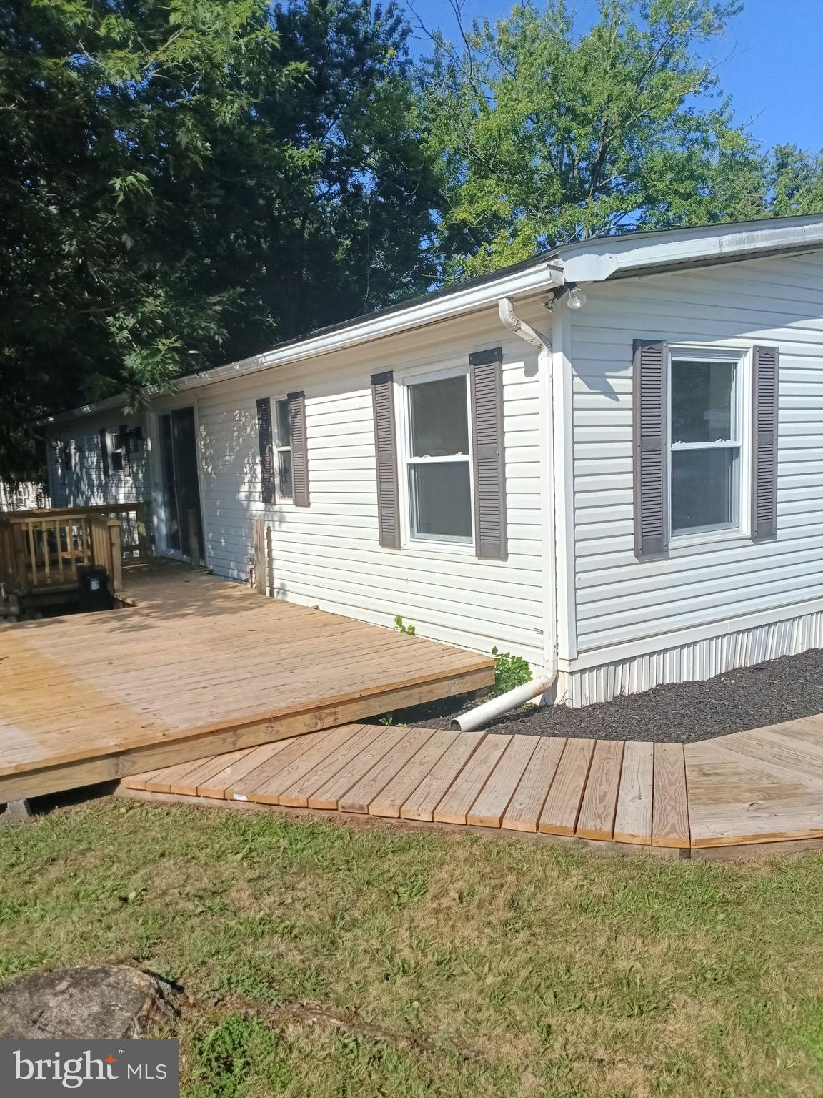 18 OAK DRIVE