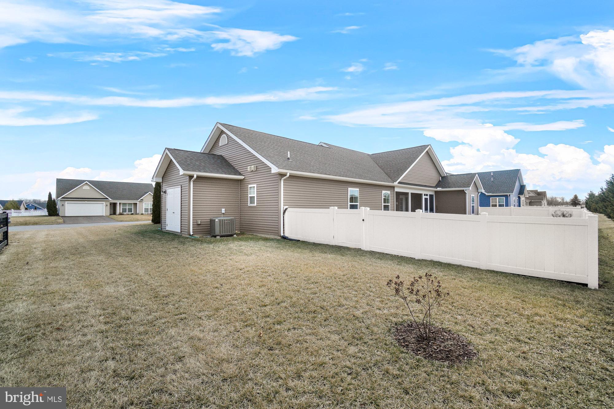 BRIDLE CREEK - Residential