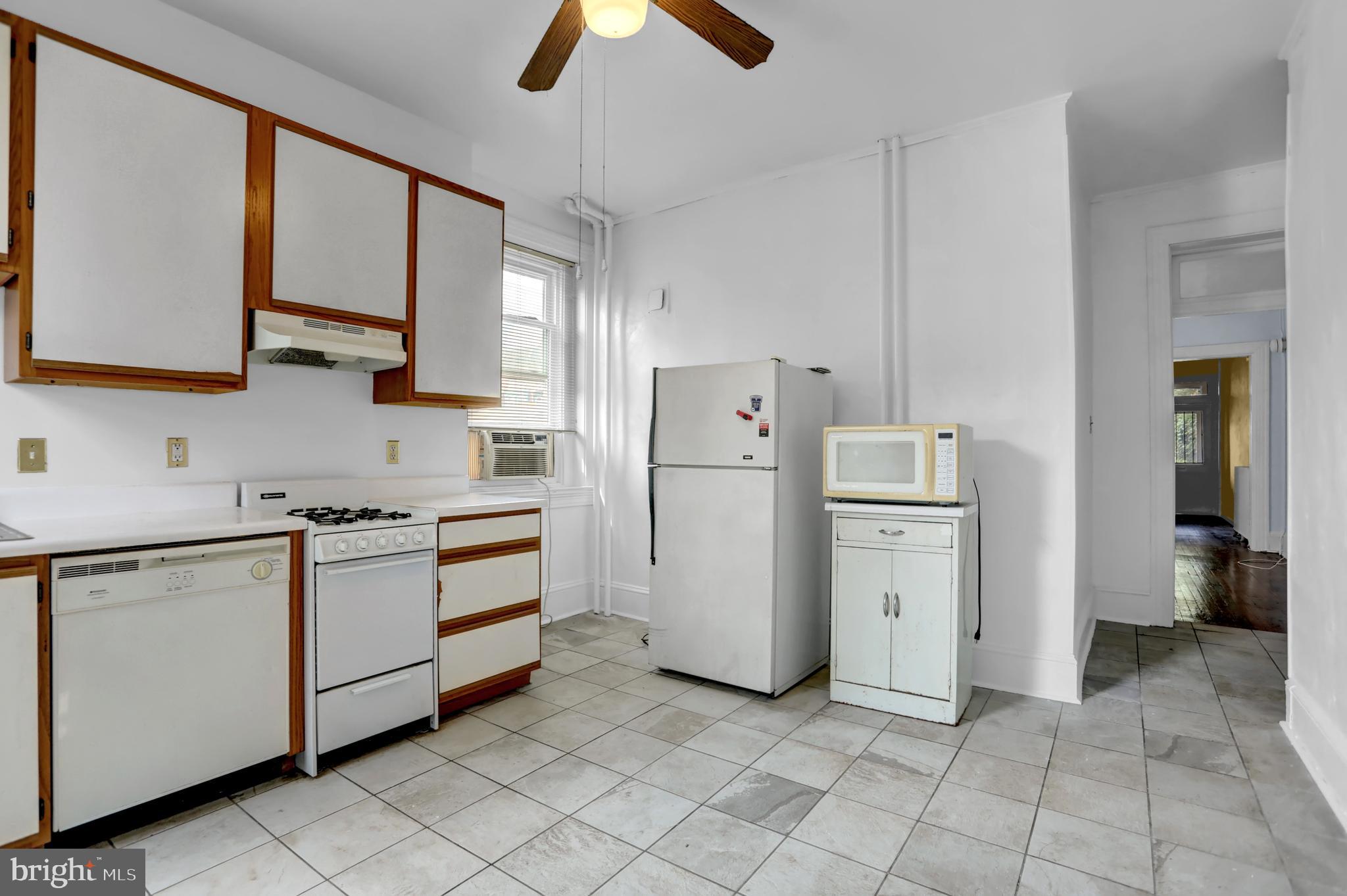 CHARLES VILLAGE - Commercial Sale