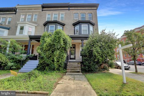 Photo of 3001 N Calvert Street, BALTIMORE, MD 21218 (MLS # MDBA2171180)