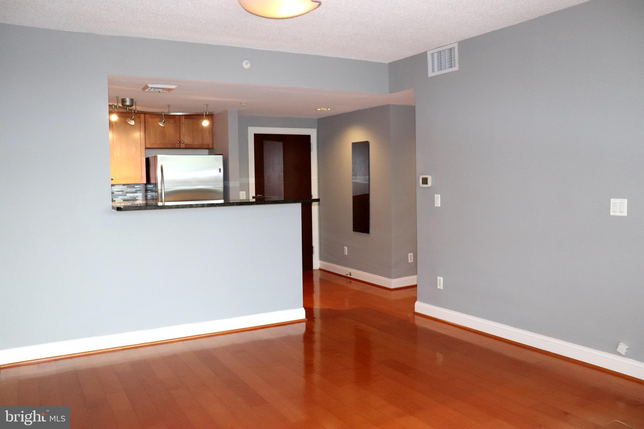 THE PHOENIX CONDOMINIUMS - Residential Lease