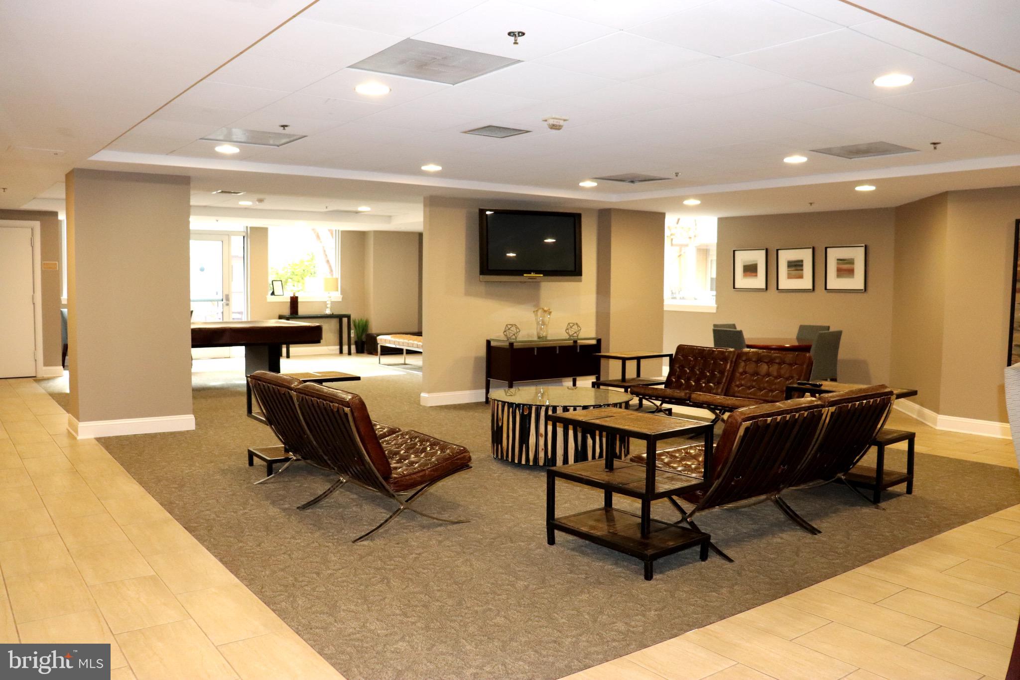 THE PHOENIX CONDOMINIUMS - Residential Lease