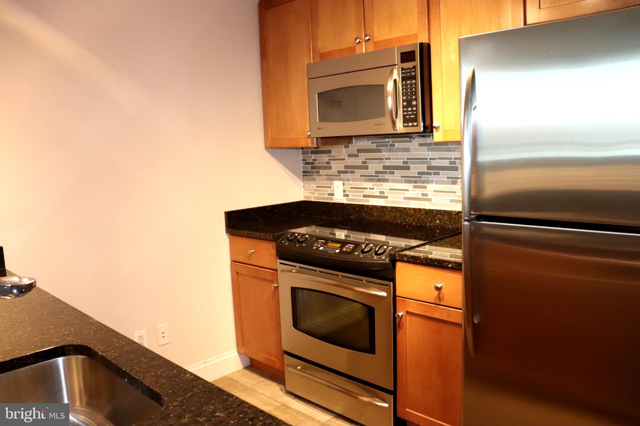 THE PHOENIX CONDOMINIUMS - Residential Lease