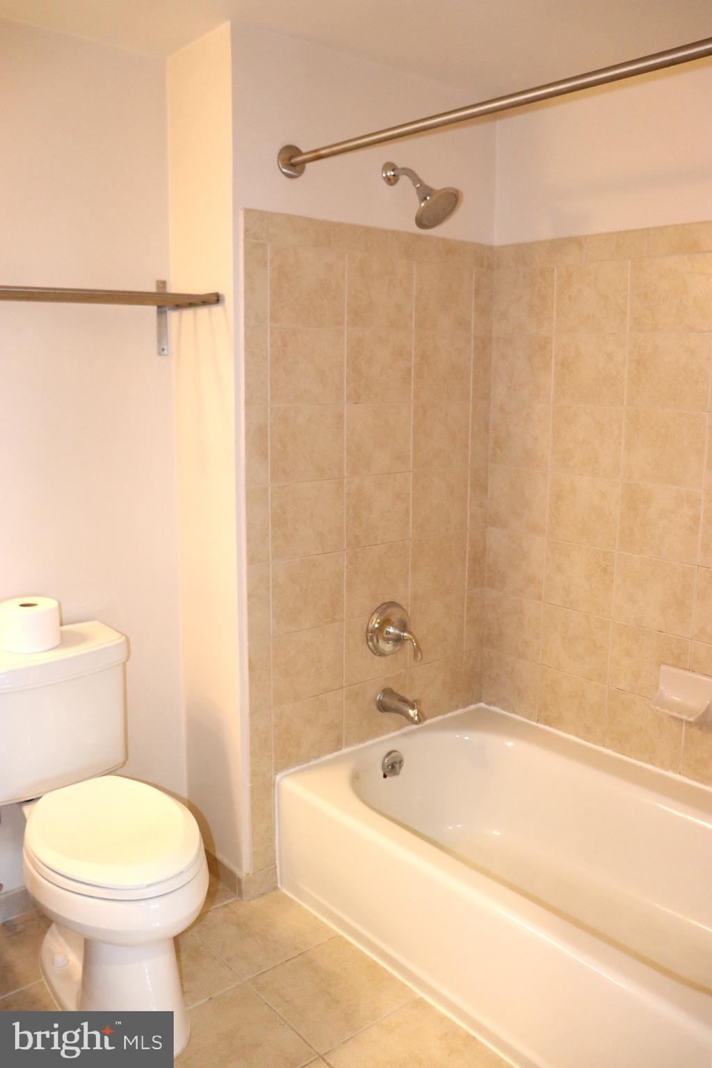 THE PHOENIX CONDOMINIUMS - Residential Lease