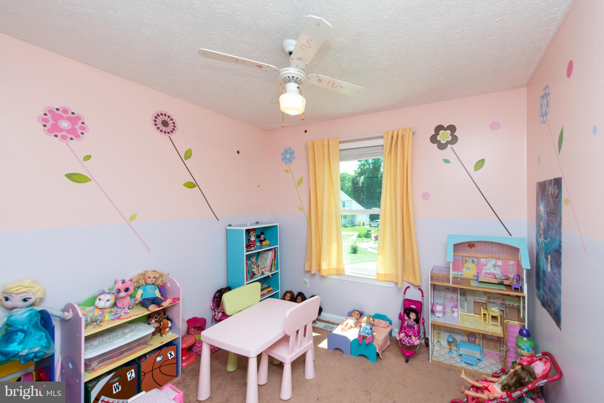 SHANNON SQUARE - Residential