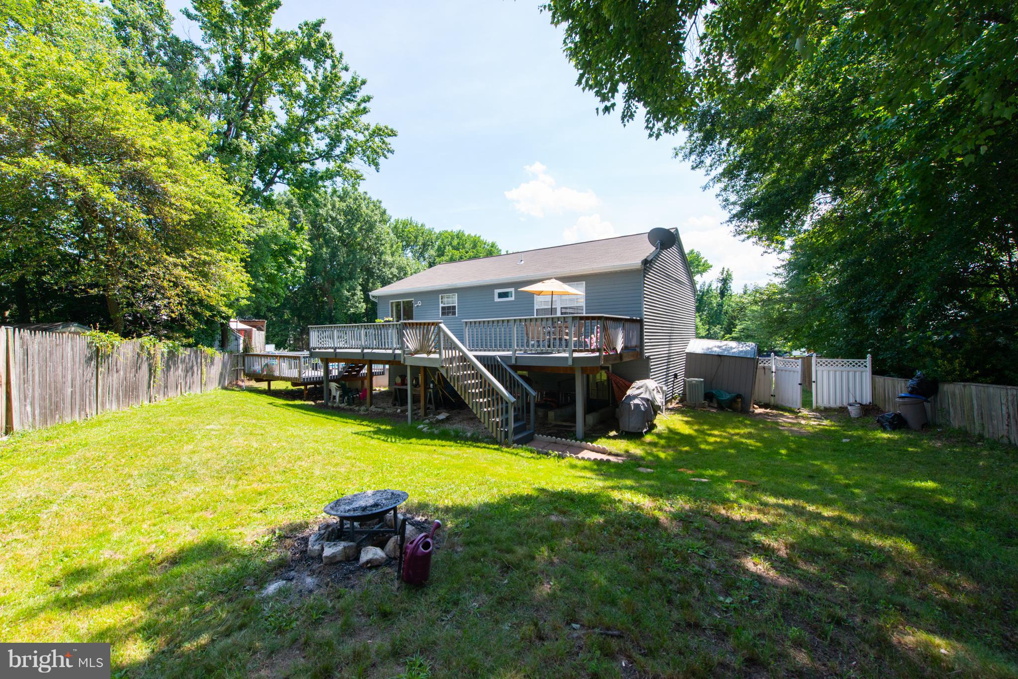 SHANNON SQUARE - Residential