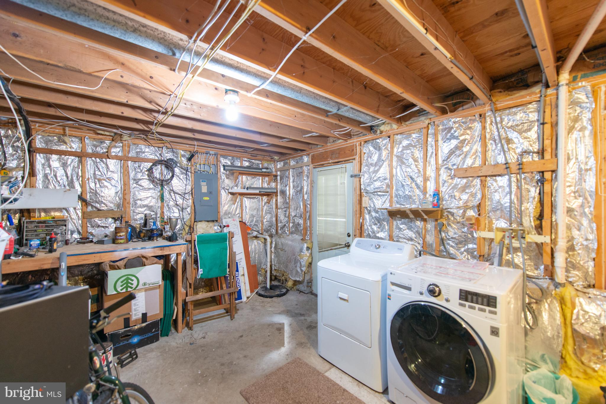 SHANNON SQUARE - Residential