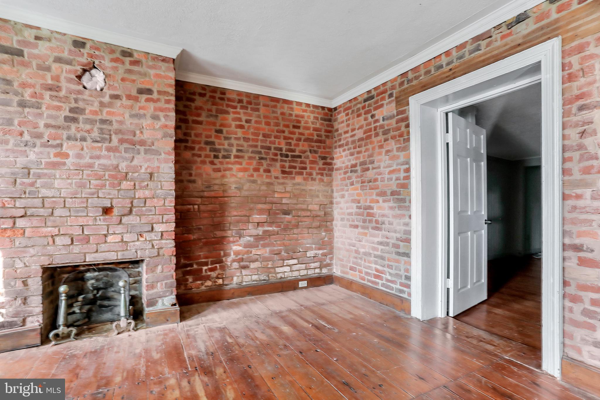 DAVIS STRASBURG - Commercial Sale